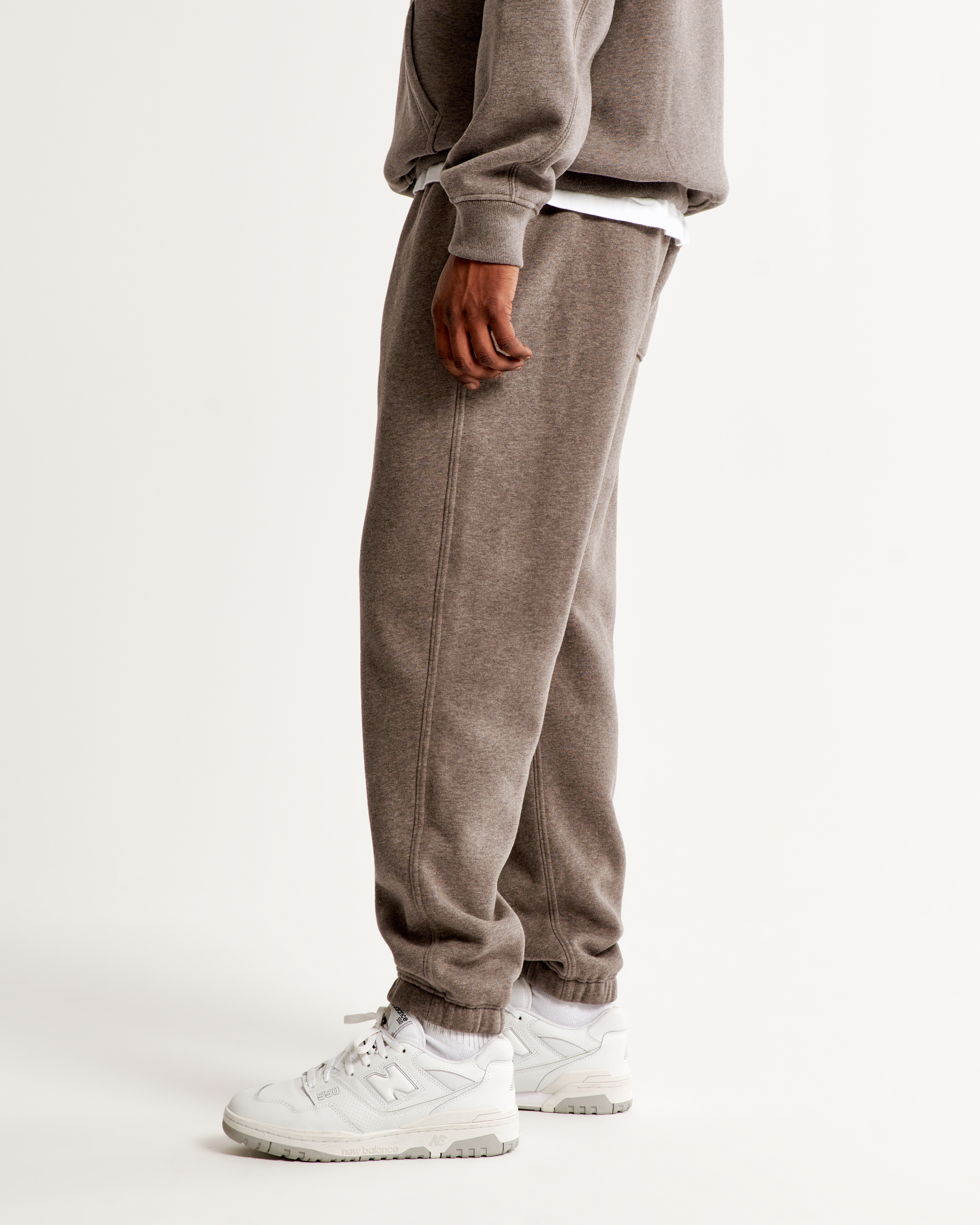 Essential Sweatpant