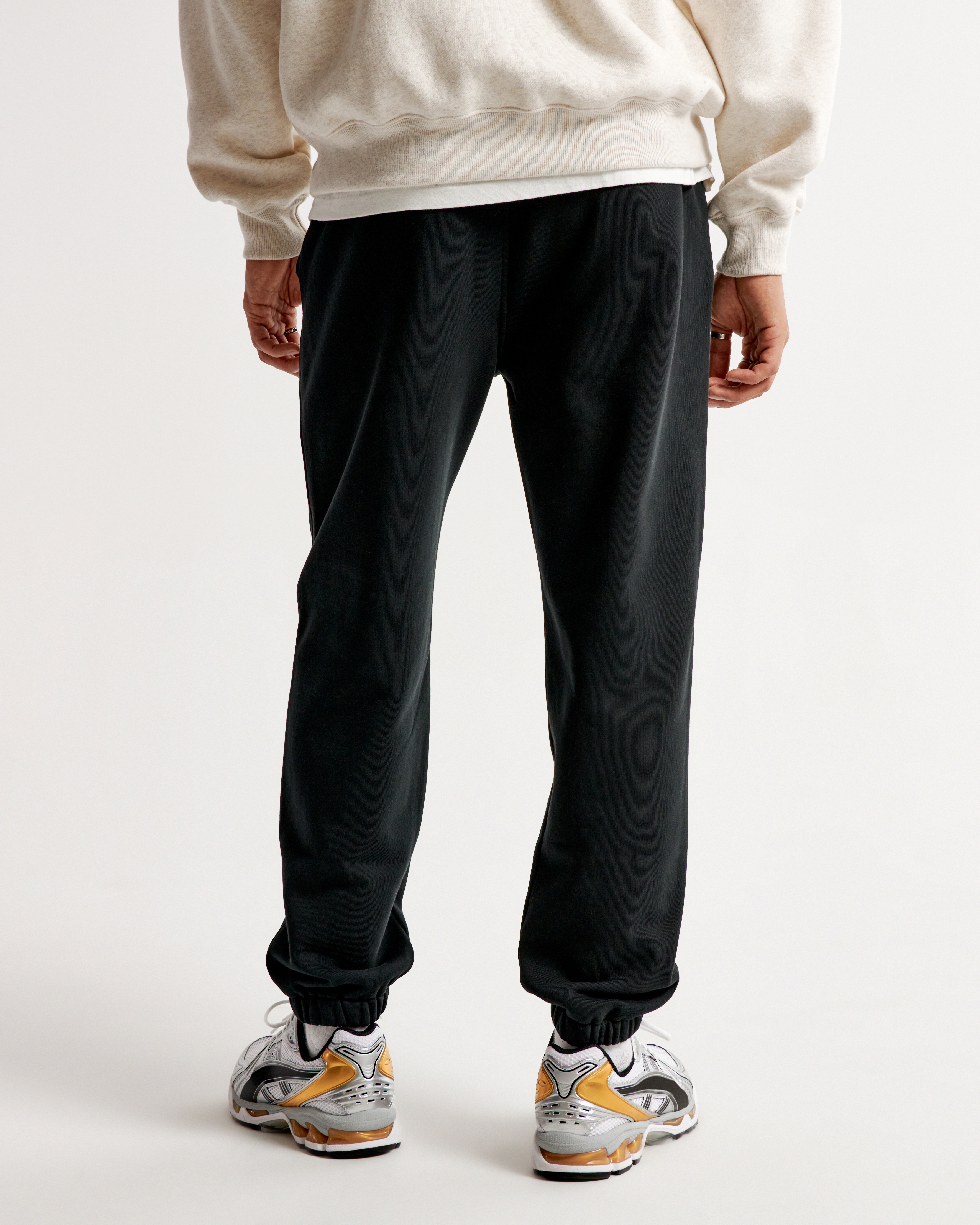 Cinched sweatpants sale