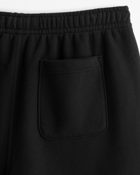Essential Sweatpant