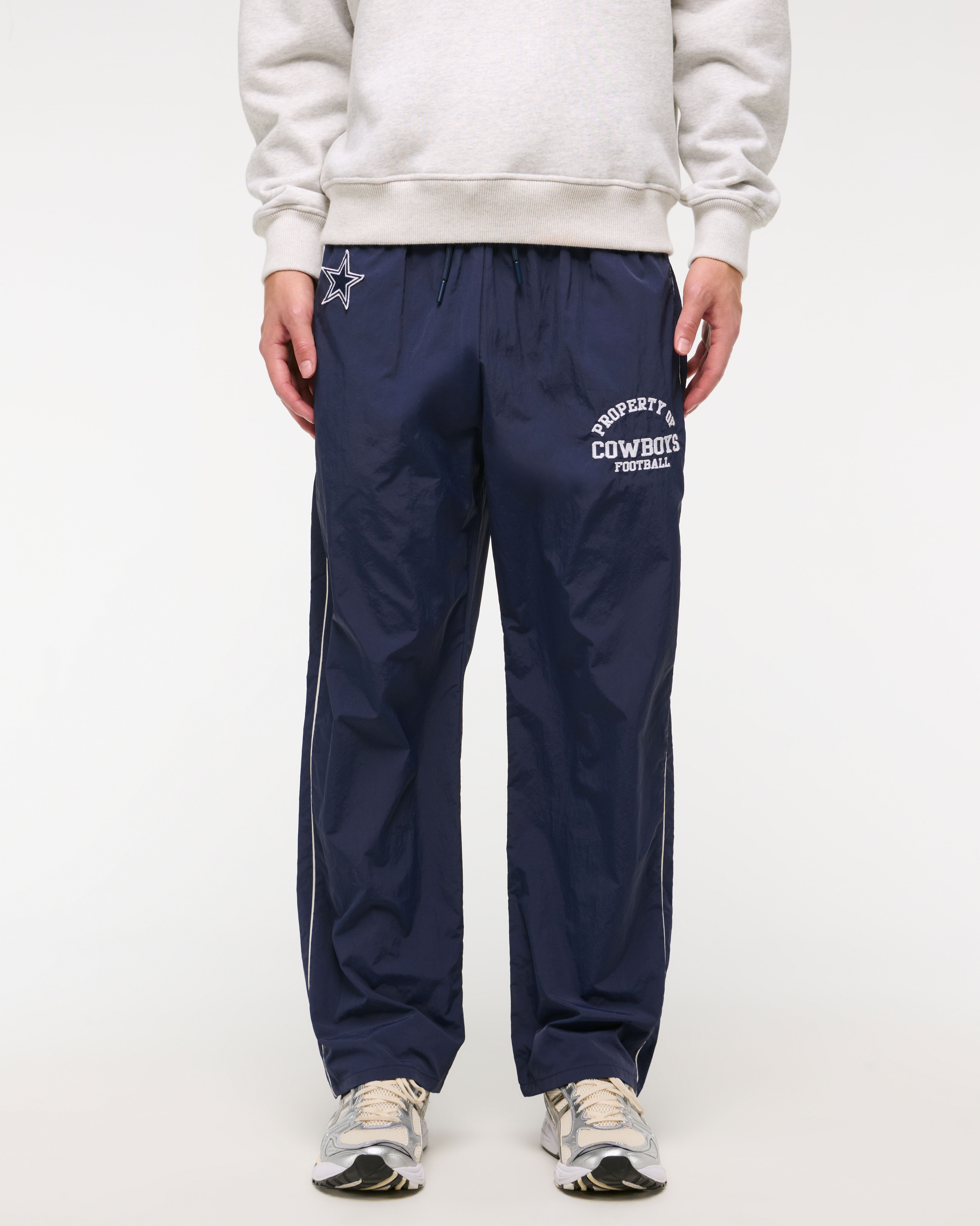 Abercrombie & Fitch ダラスカウボーイズグラフィックスウェット Men's Dallas Cowboys Graphic Crew Sweatshirt | Men's