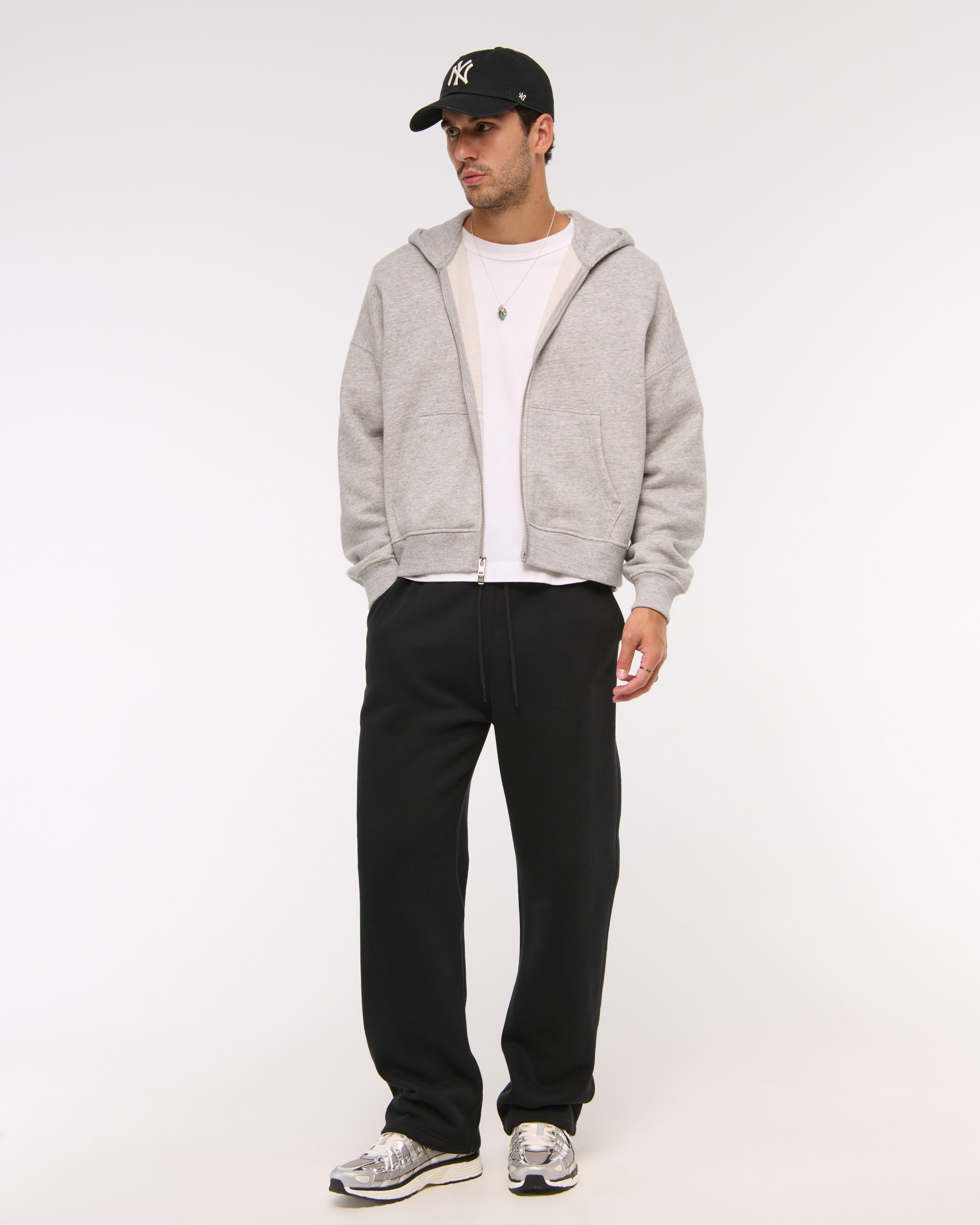 Abercrombie & Fitch Essential Baggy Open-hem Sweatpant In Black