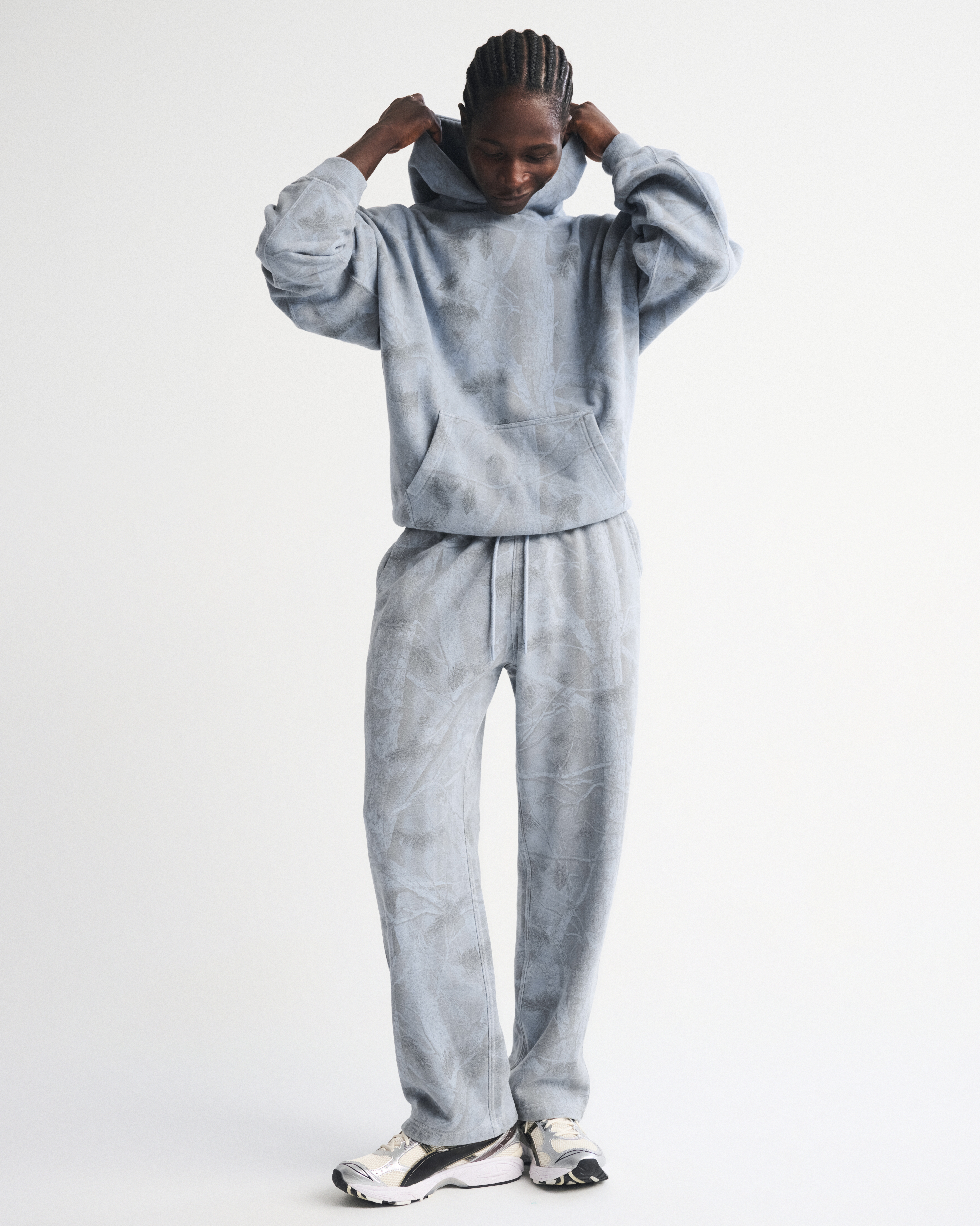 Abercrombie & Fitch Essential Baggy Open-hem Sweatpant In Green