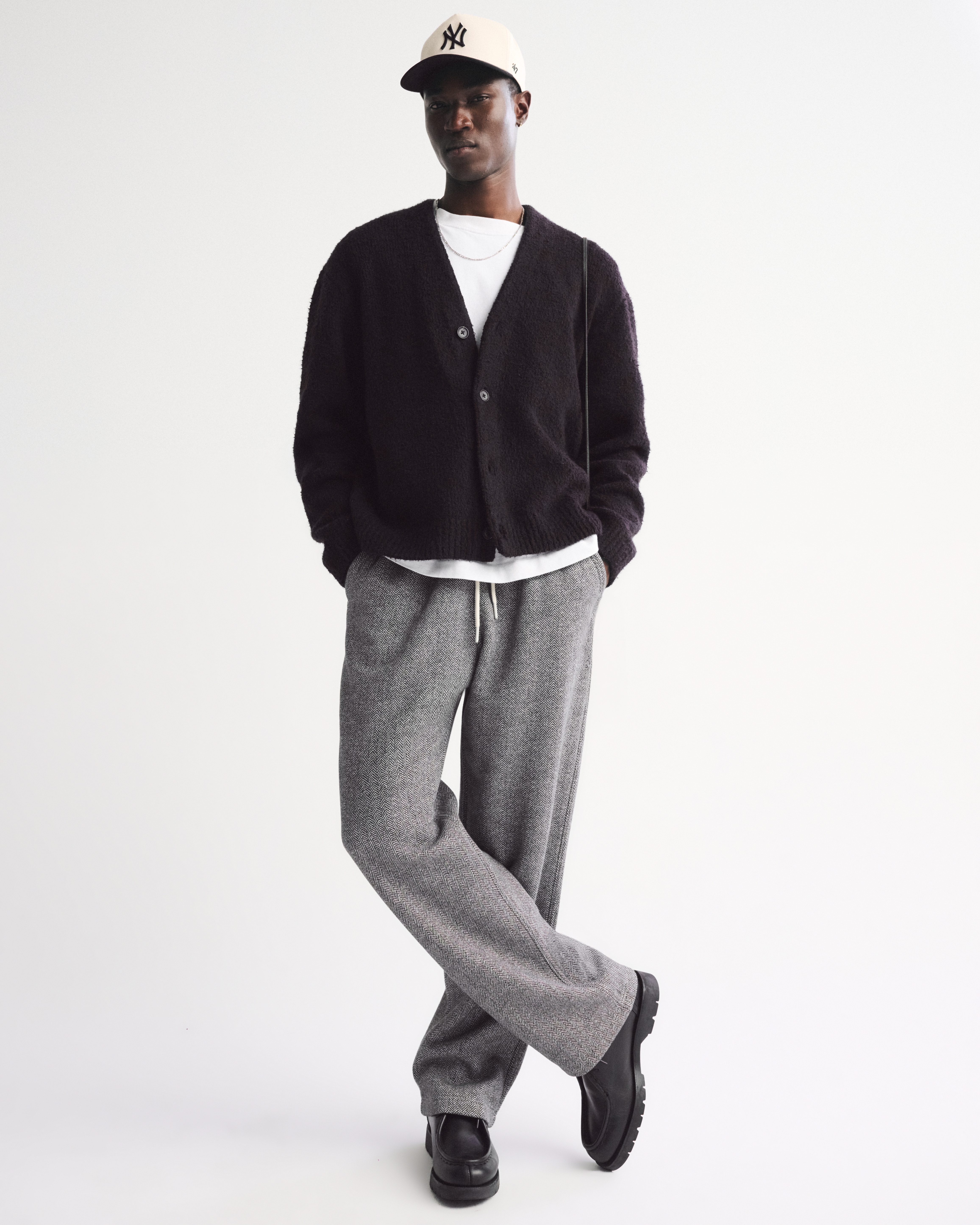 Abercrombie & Fitch Essential Baggy Open-hem Sweatpant In Gray