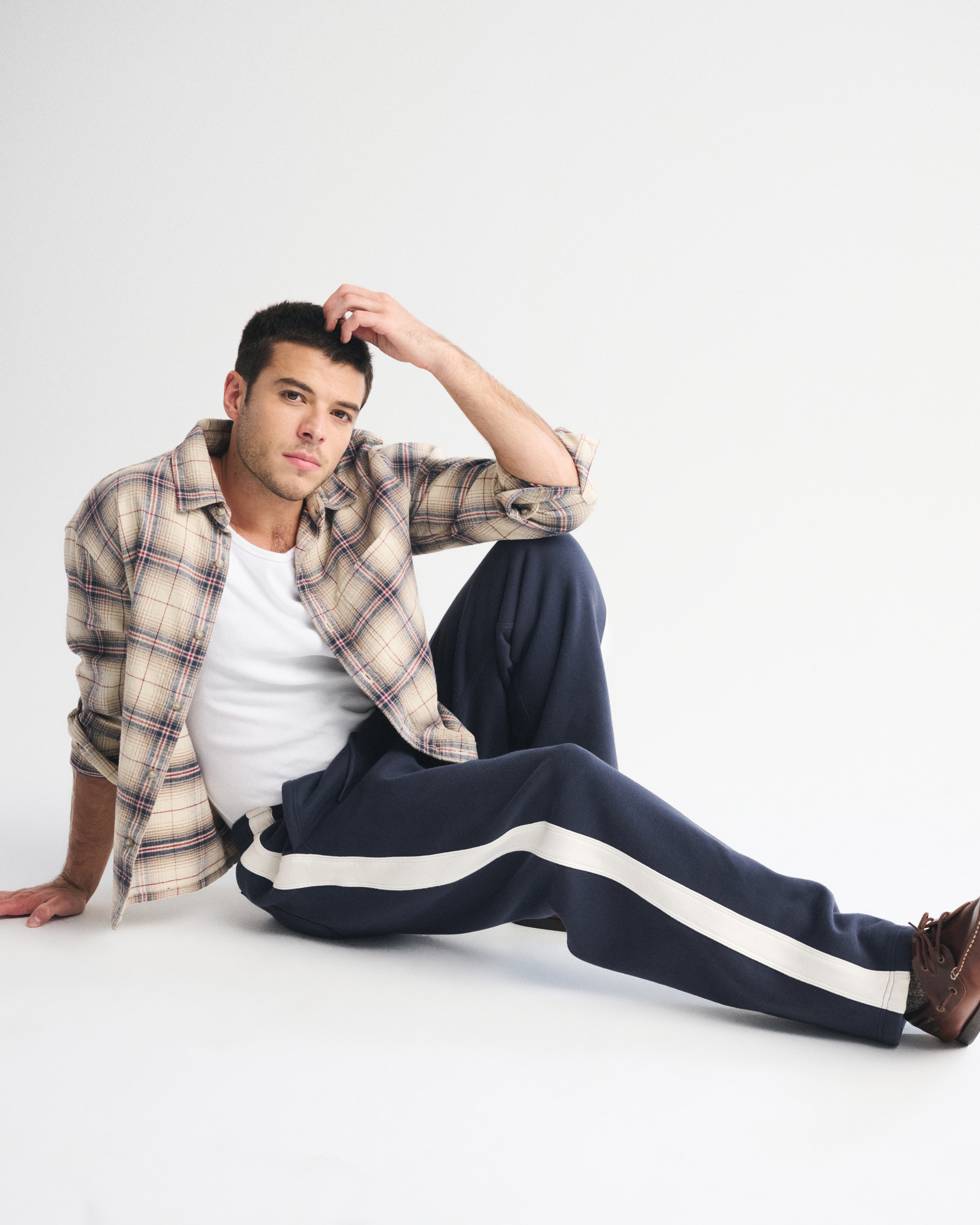 Abercrombie & Fitch Essential Baggy Open-hem Sweatpant In Black