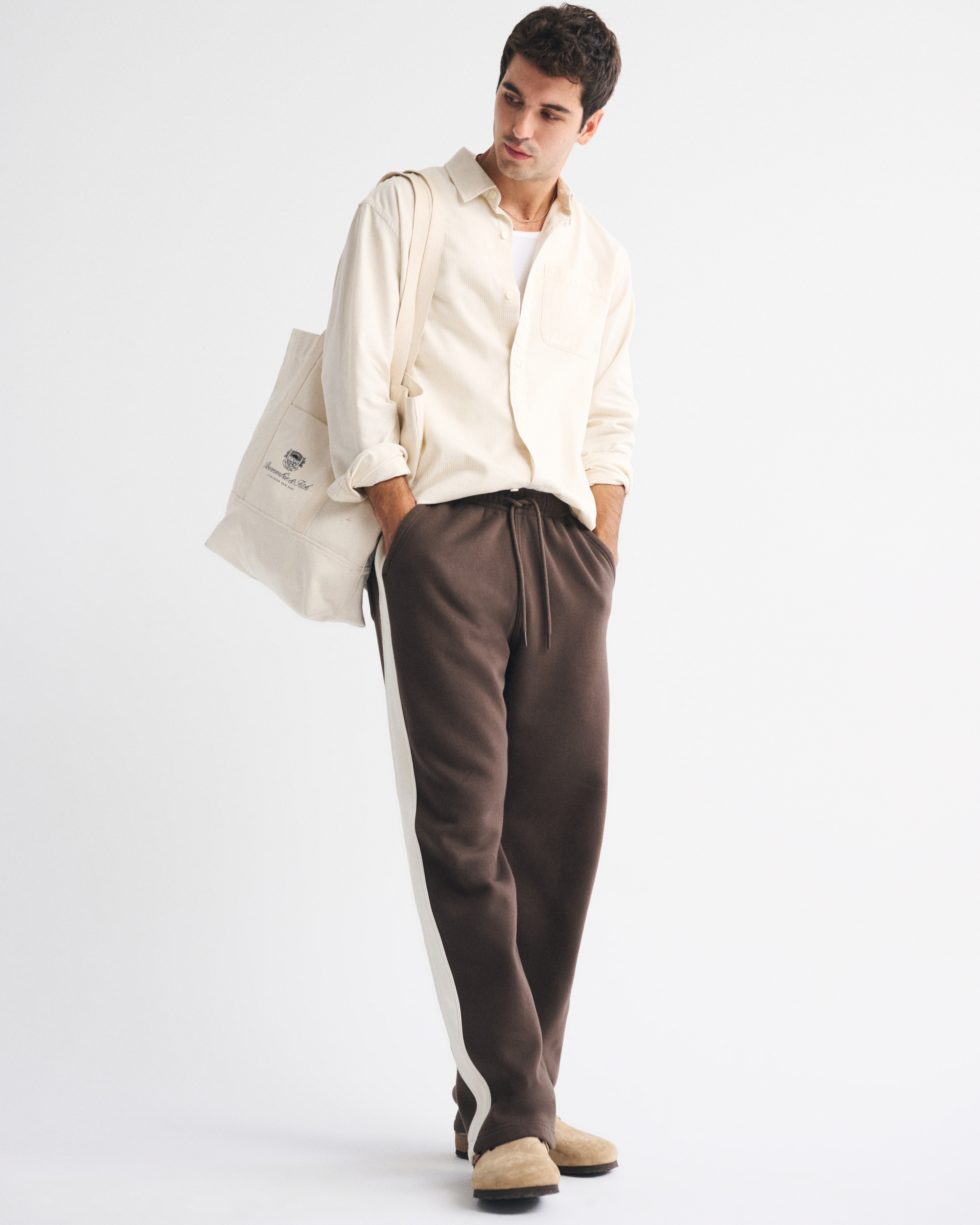 Abercrombie & Fitch Essential Baggy Open-hem Sweatpant In Brown