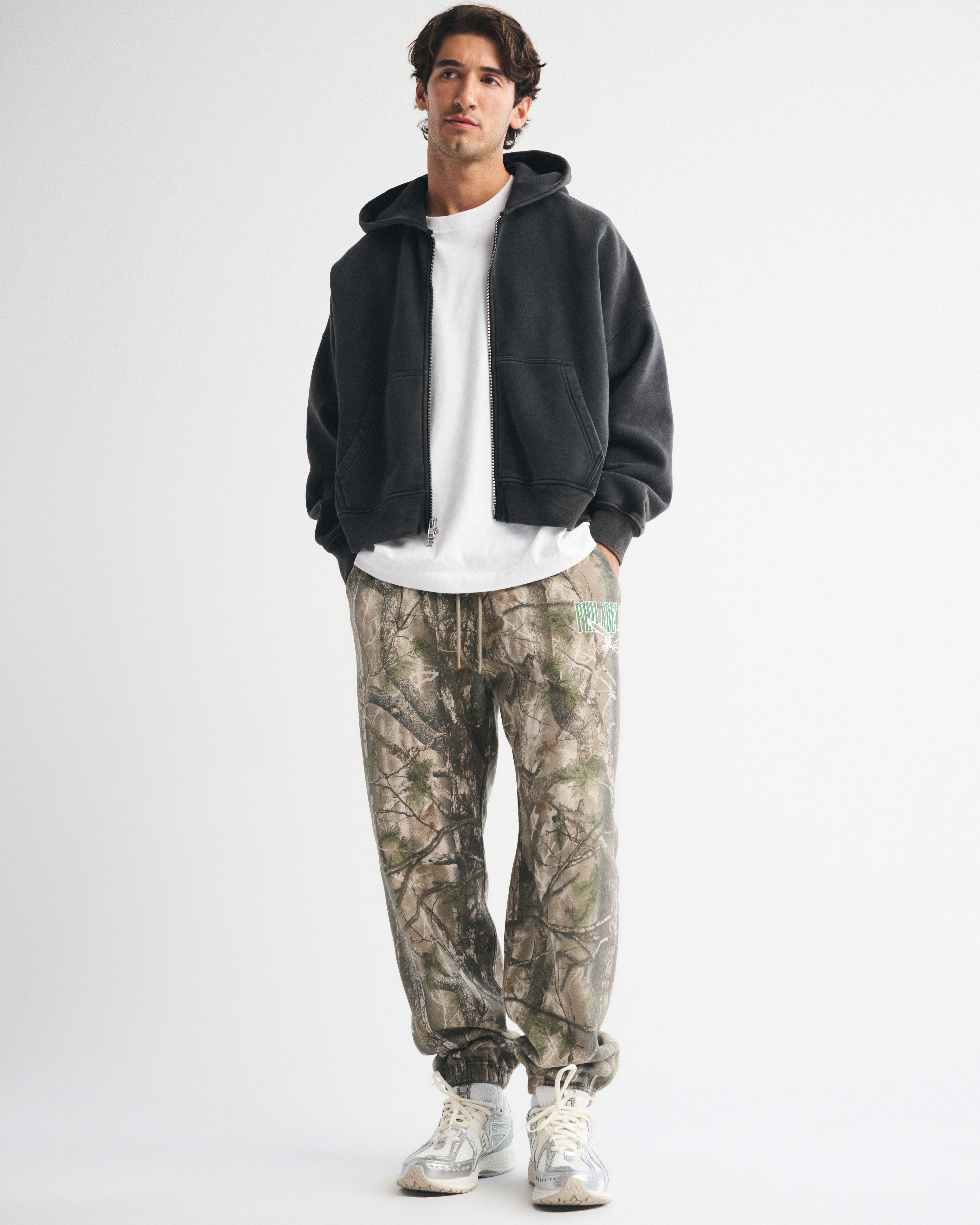 Abercrombie & Fitch Philadelphia Eagles Cinched Sweatpant In Gray