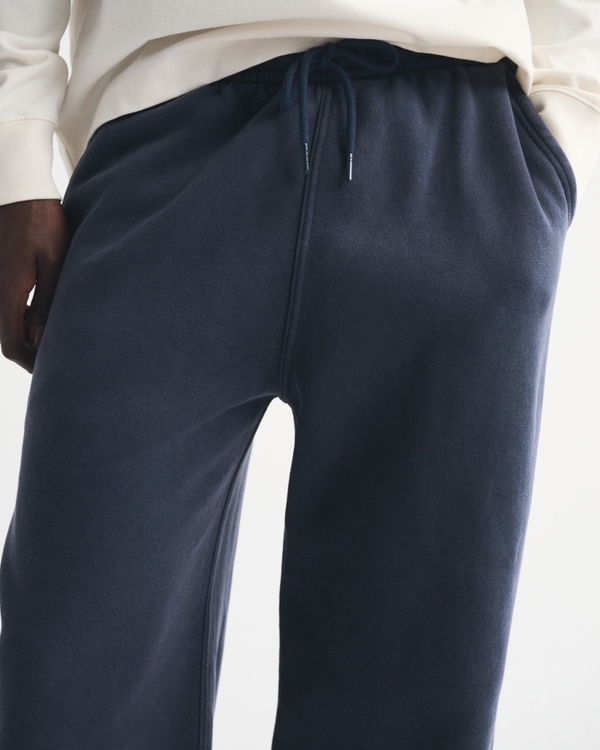 Essential Ultra Baggy Open-Hem Sweatpant
