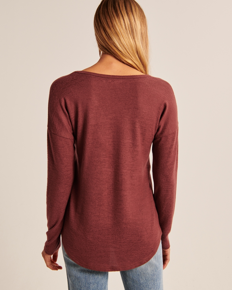 Cozy Long-Sleeve V-Neck Legging Tee