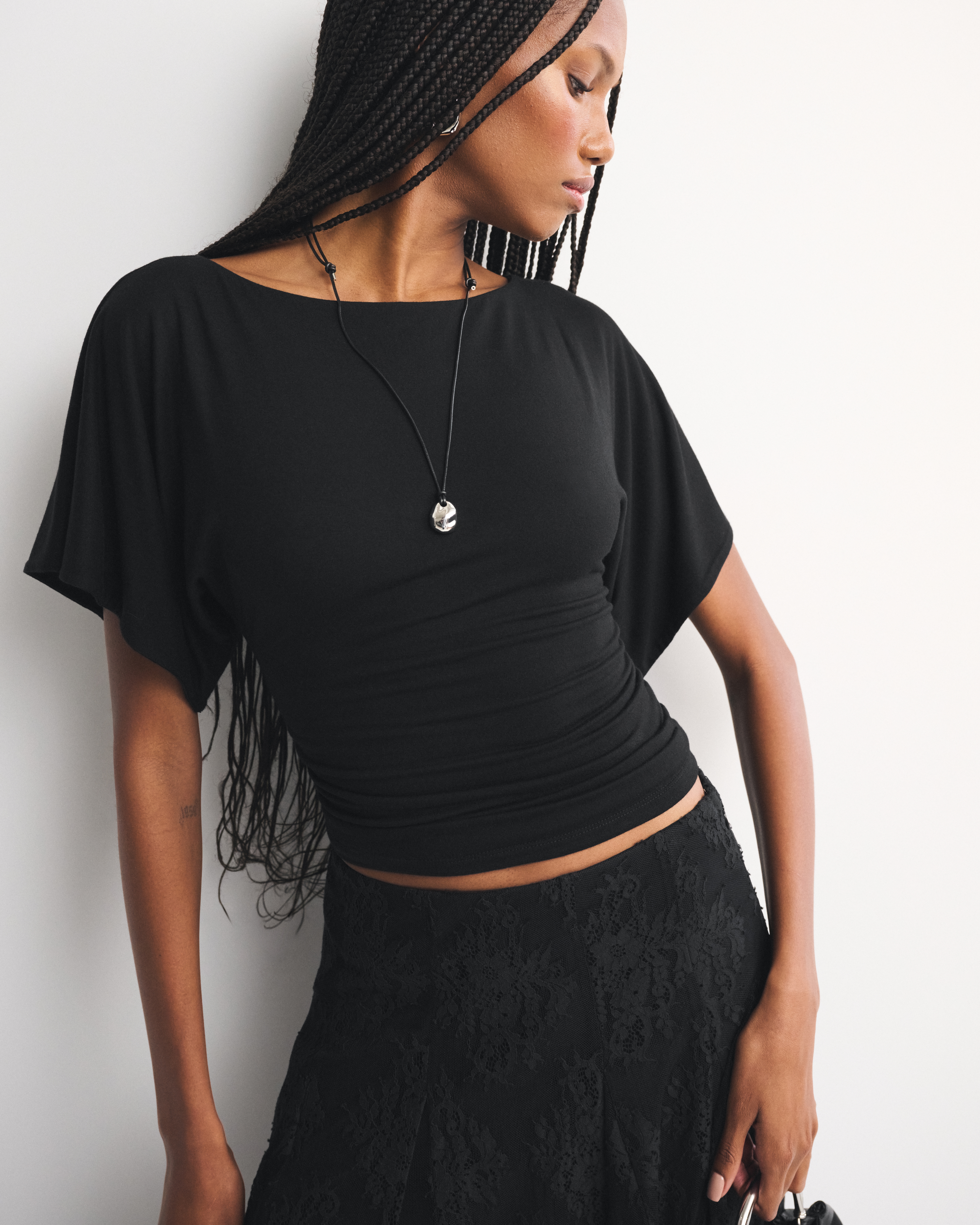 Женские топы Abercrombie & Fitch Super Soft Flutter Sleeve Slash Top — фото 2