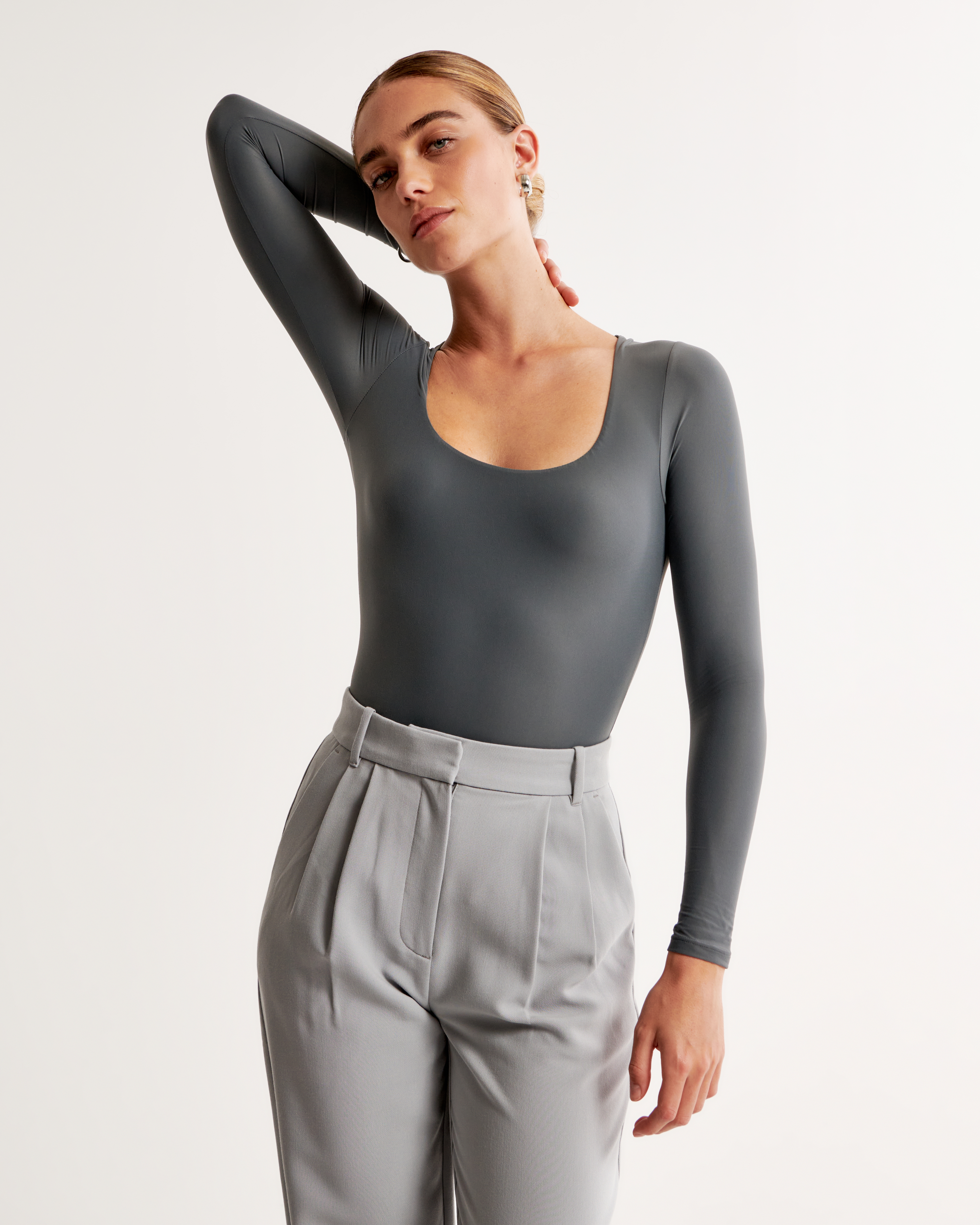 Women's Soft Matte Seamless Long-Sleeve Squareneck Bodysuit