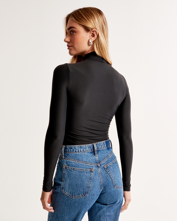 Soft Matte Seamless Long-Sleeve Cropped Mockneck Top