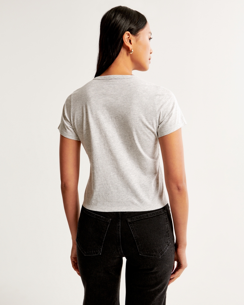 Women's Essential Polished Body-Skimming Tee