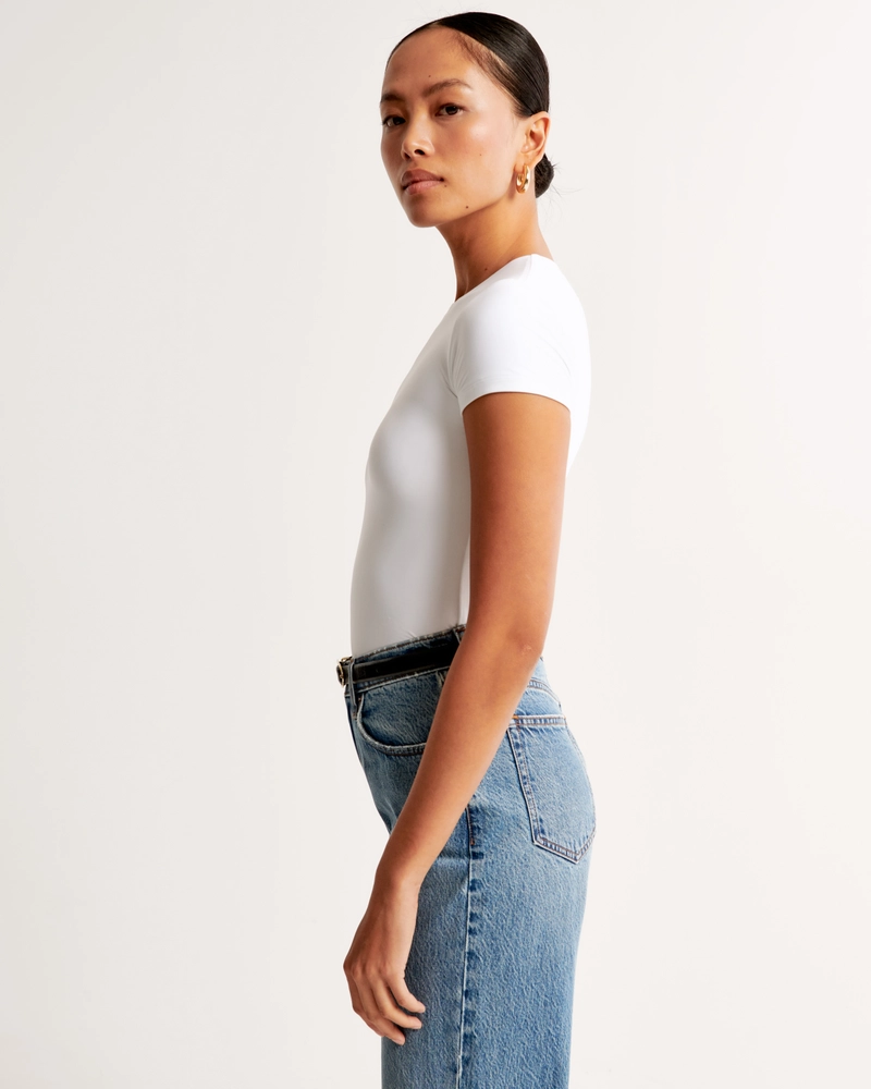 Soft Matte Seamless Tuckable Baby Tee