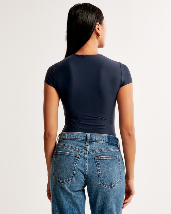 Soft Matte Seamless Tuckable Baby Tee