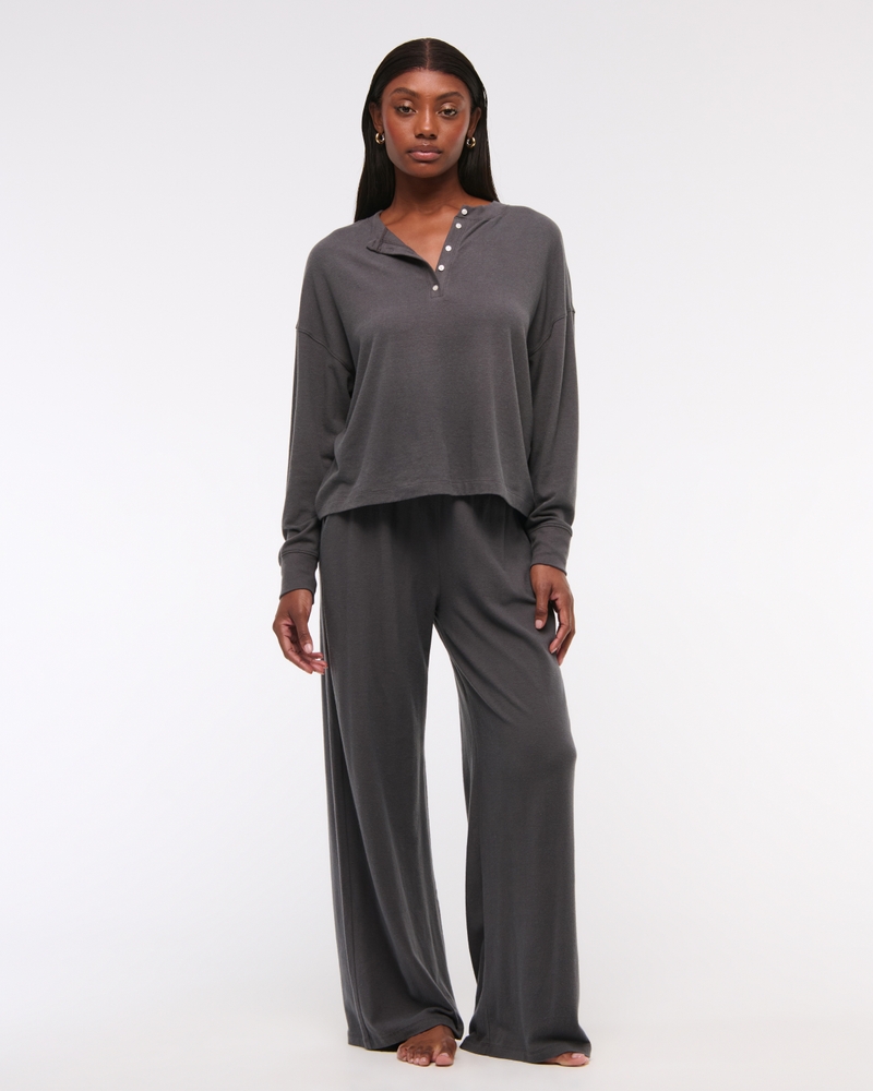 Long-Sleeve Cozy Lounge Knit Oversized Henley Top