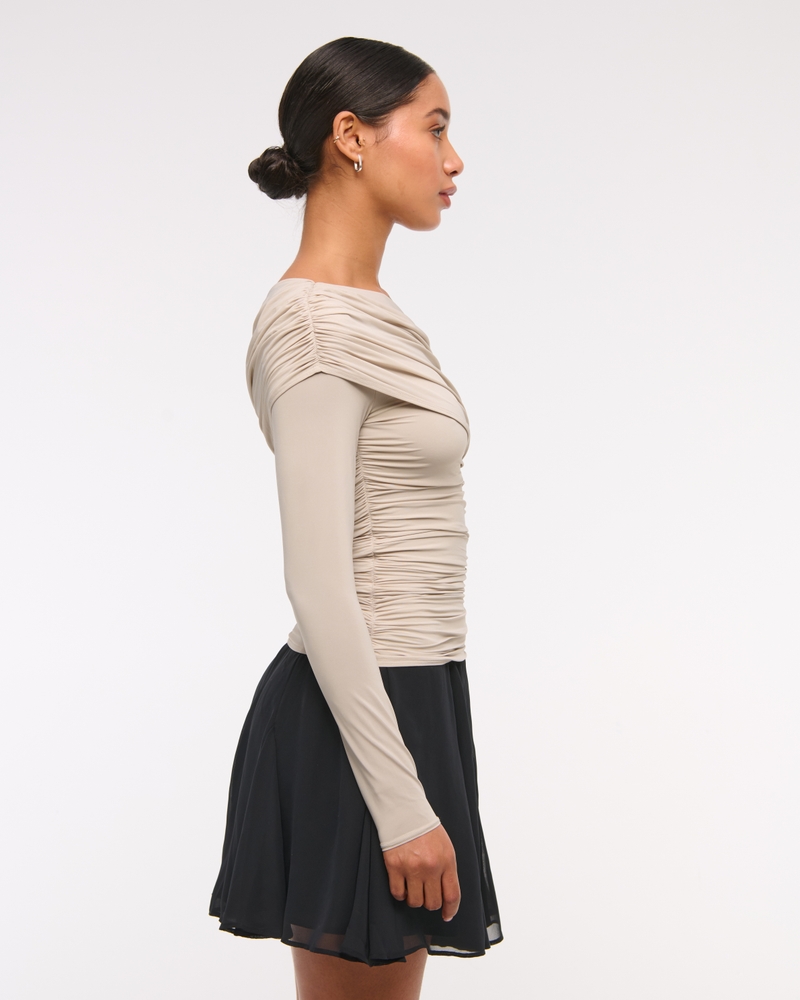 Asymmetrical Foldover Top