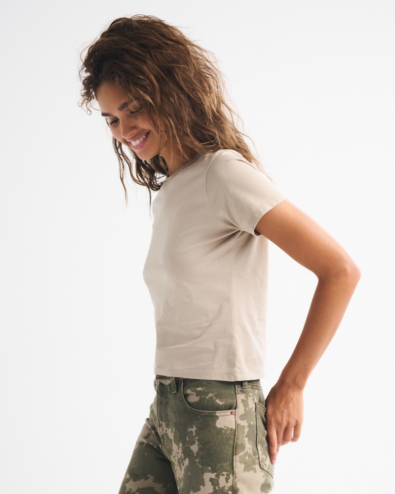Essential Polished Body-Skimming Tee