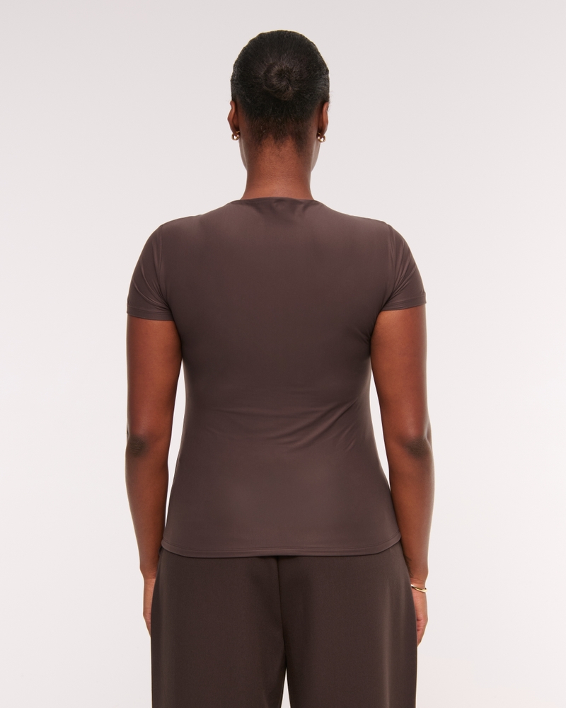 Soft Matte Seamless Tuckable Baby Tee