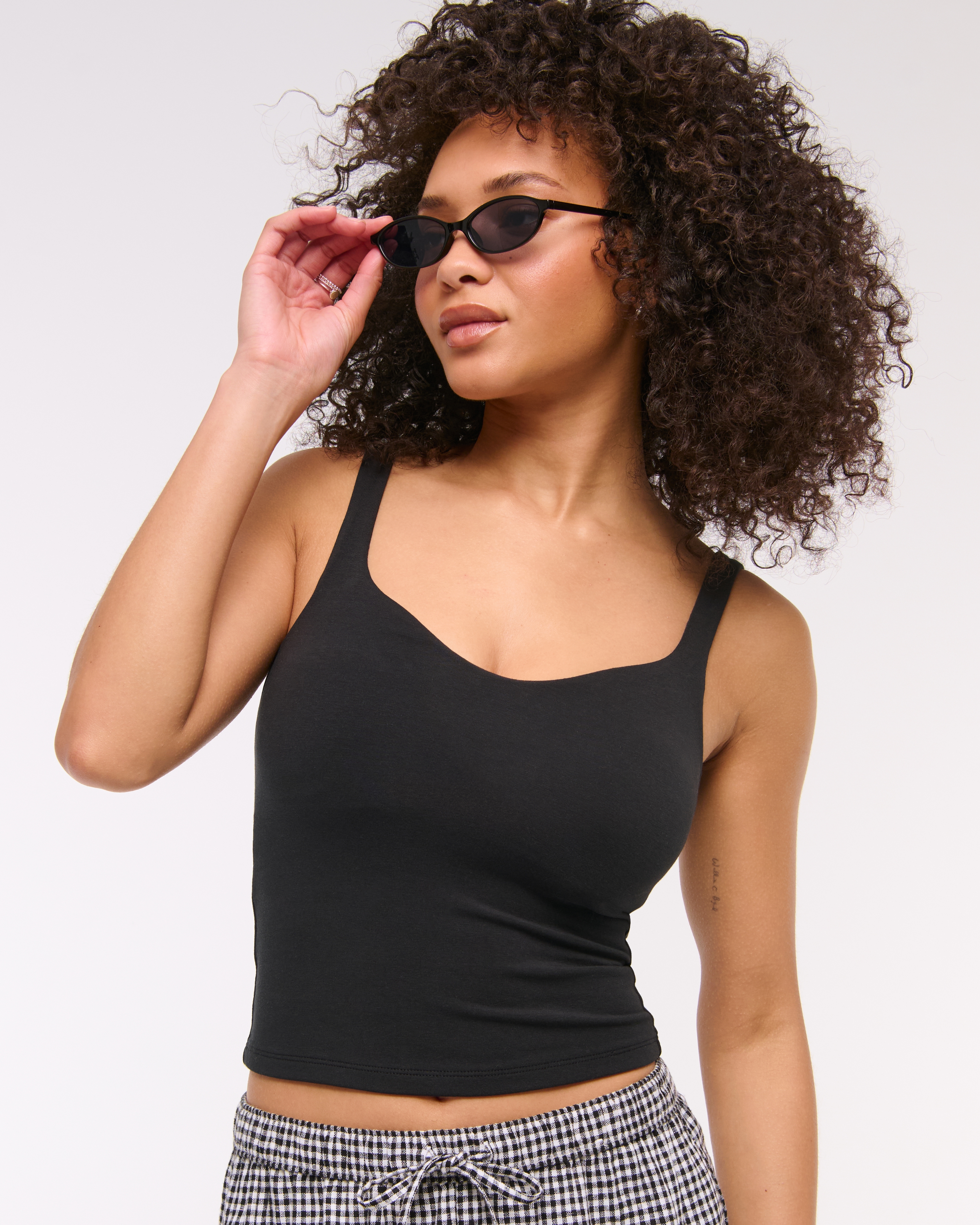 Женский топ Abercrombie & Fitch Bra-Free Seamless Sweetheart Tank, цвет: Чёрный — фото 3