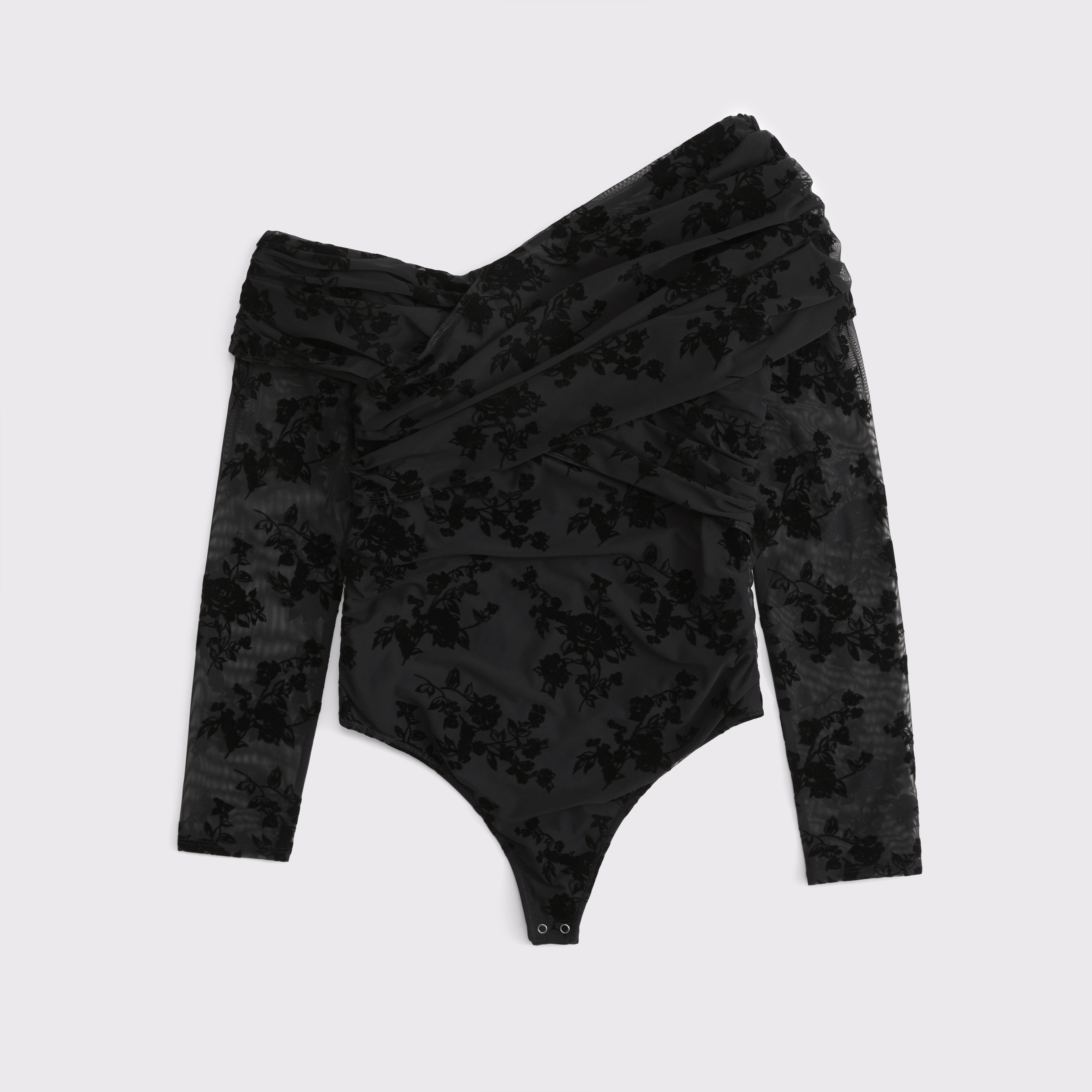 イブン=ハルドゥーン Contour Squareneck Longsleeve Bodysuit | Aritzia US
