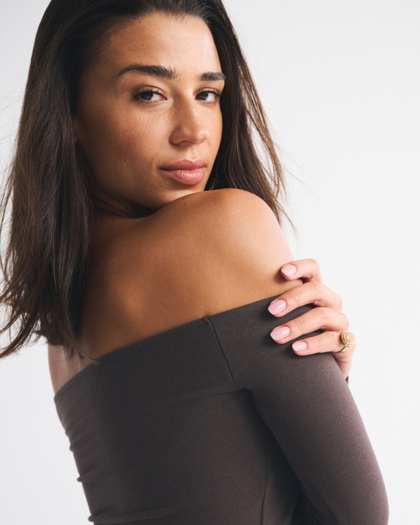 Bra-Free Off-The-Shoulder Long-Sleeve Top