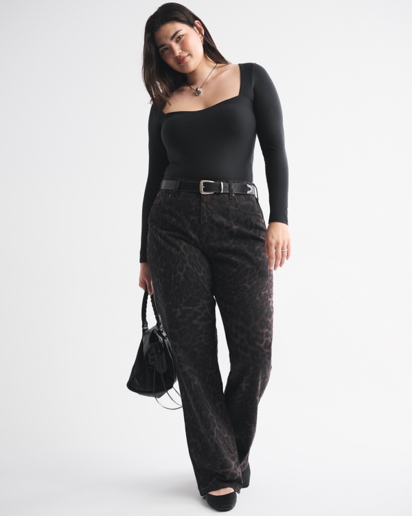 Soft Matte Seamless Long-Sleeve Sweetheart Bodysuit