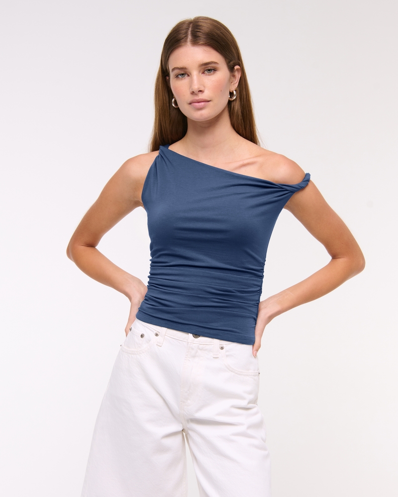 Asymmetrical Twist Top
