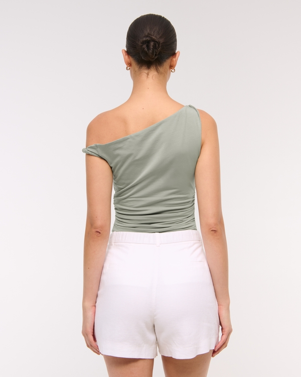 Asymmetrical Twist Top