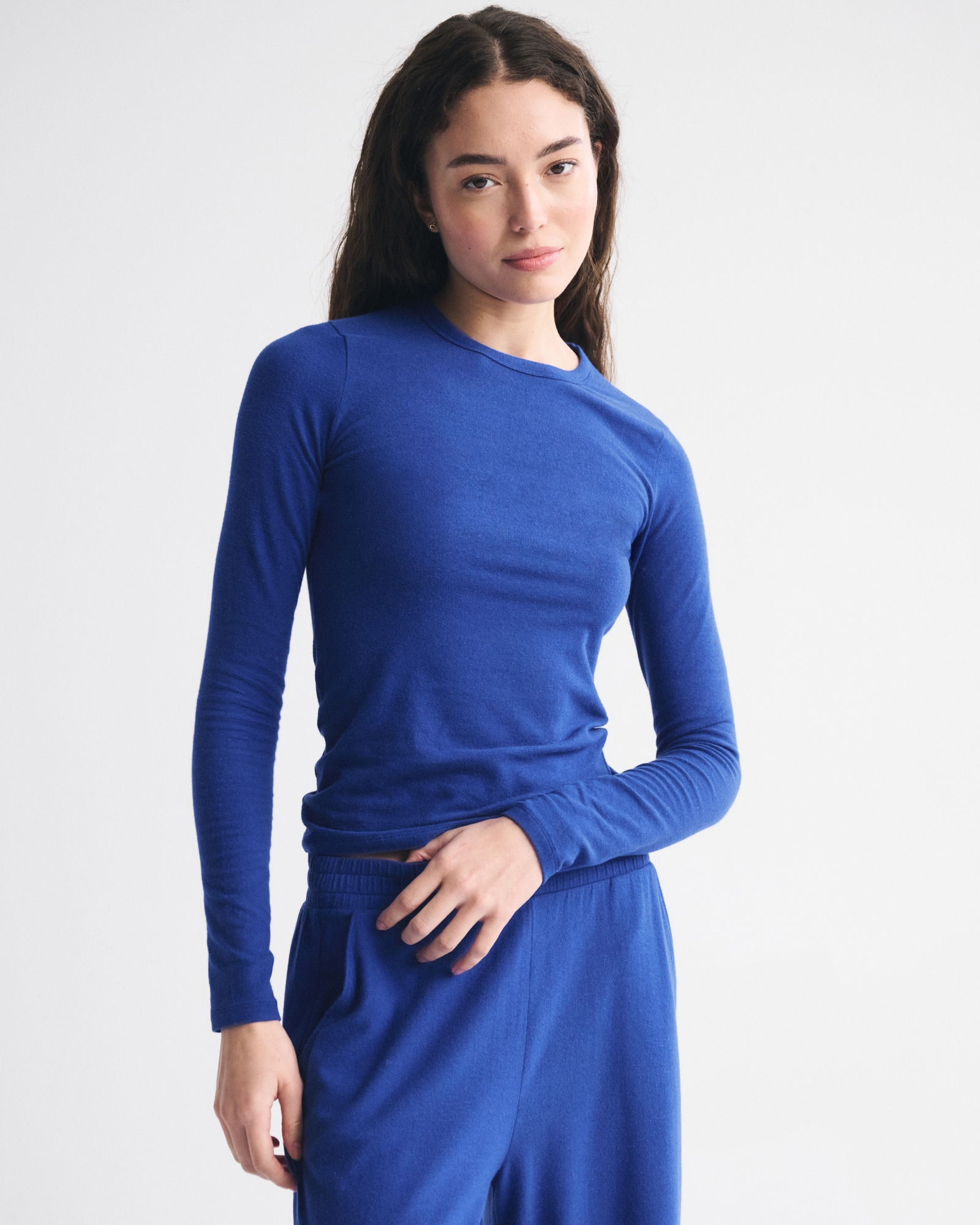 Abercrombie & Fitch Long-Sleeve Cozy Lounge Knit Tee | MainPlace Mall