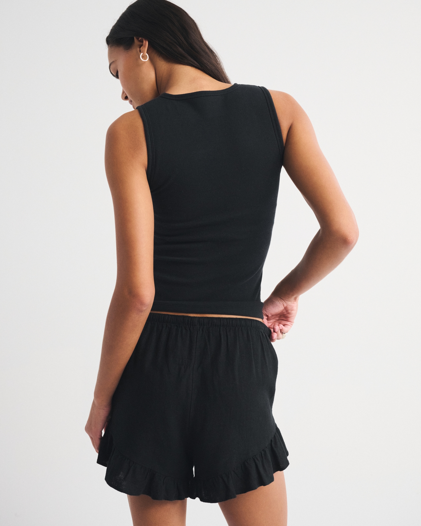 Bra-Free High-Neck Rib Tank