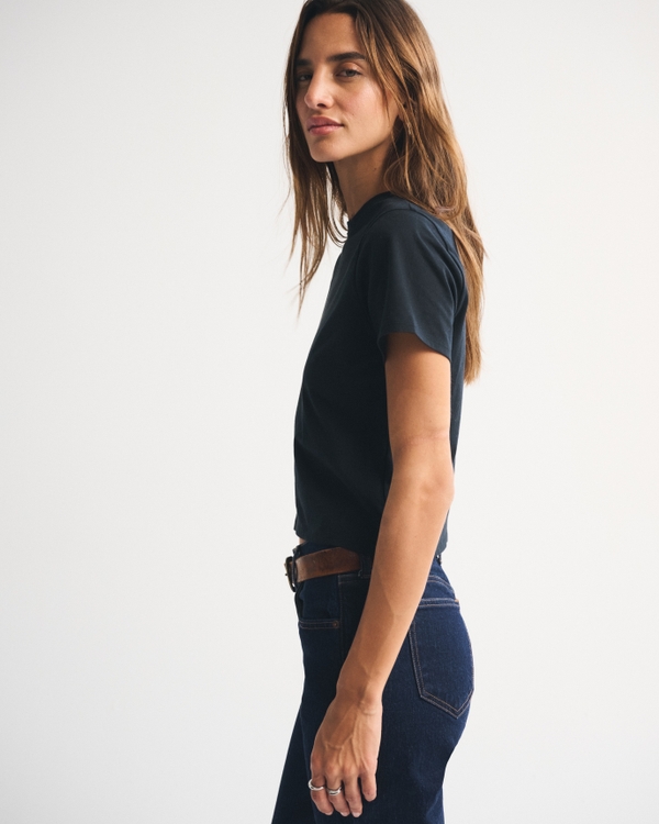 Essential Polished Body-Skimming Tee