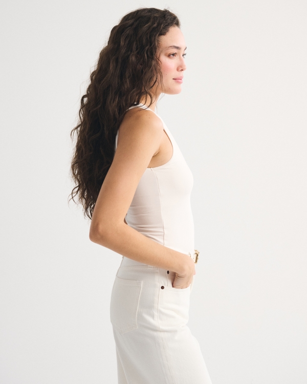 Bra-Free Scoopneck Tank