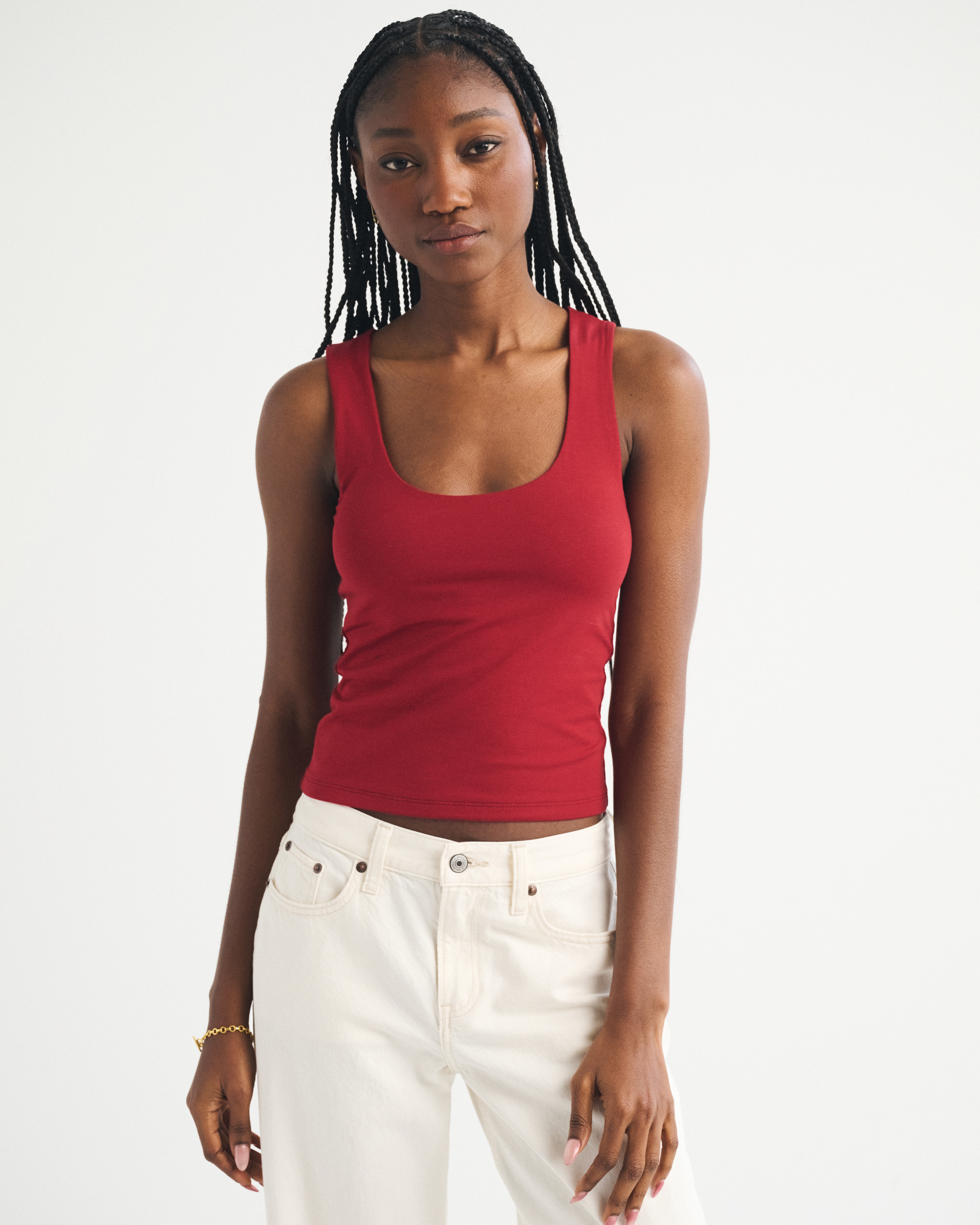 Женский топ Abercrombie & Fitch Bra-Free Scoopneck Tank, цвет: Насыщенный рубиновый — фото 2