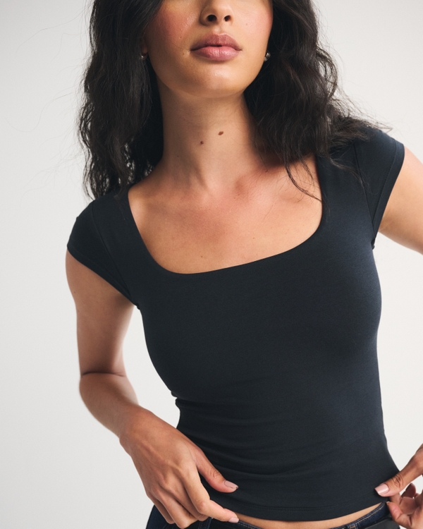 Bra-Free 2-in-1 Reversible Top