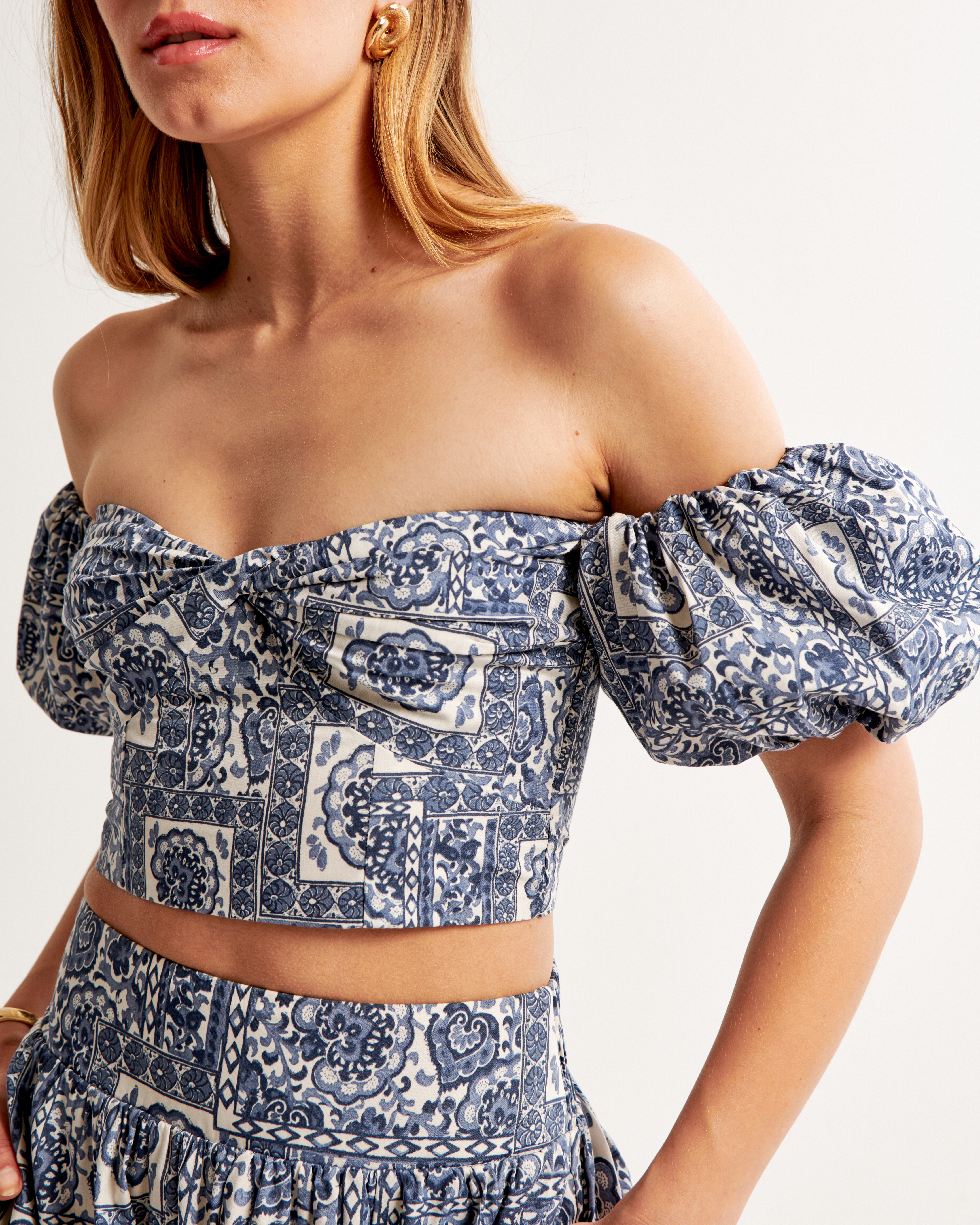 ◆Rest & Recreation◆ OFFSHOULDER TOP BLUE RR251TP006BLF Offshoulder Tops | Banana Republic Factory