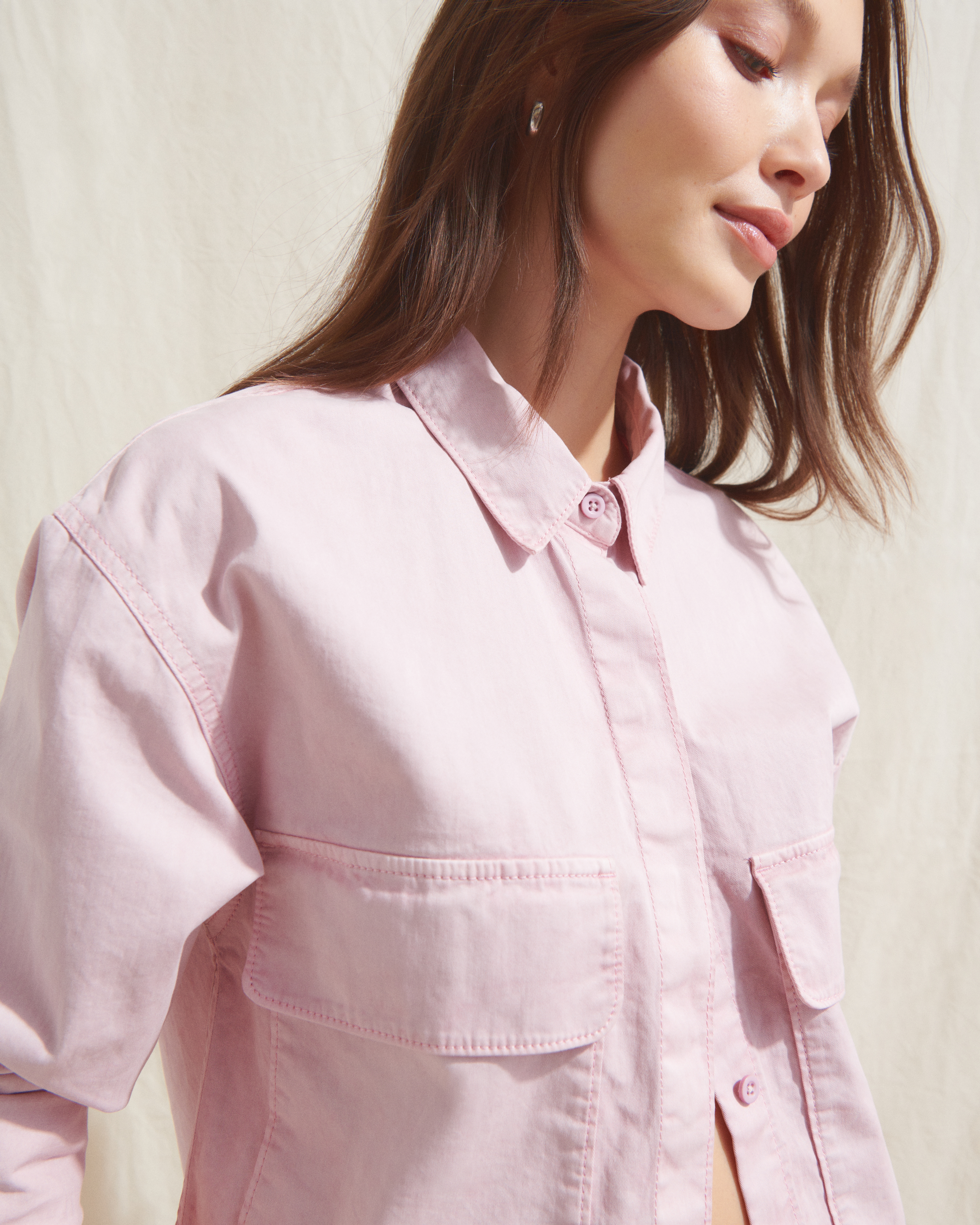 Женская рубашка Abercrombie & Fitch Long-Sleeve Utility, цвет: Розовый — фото 3