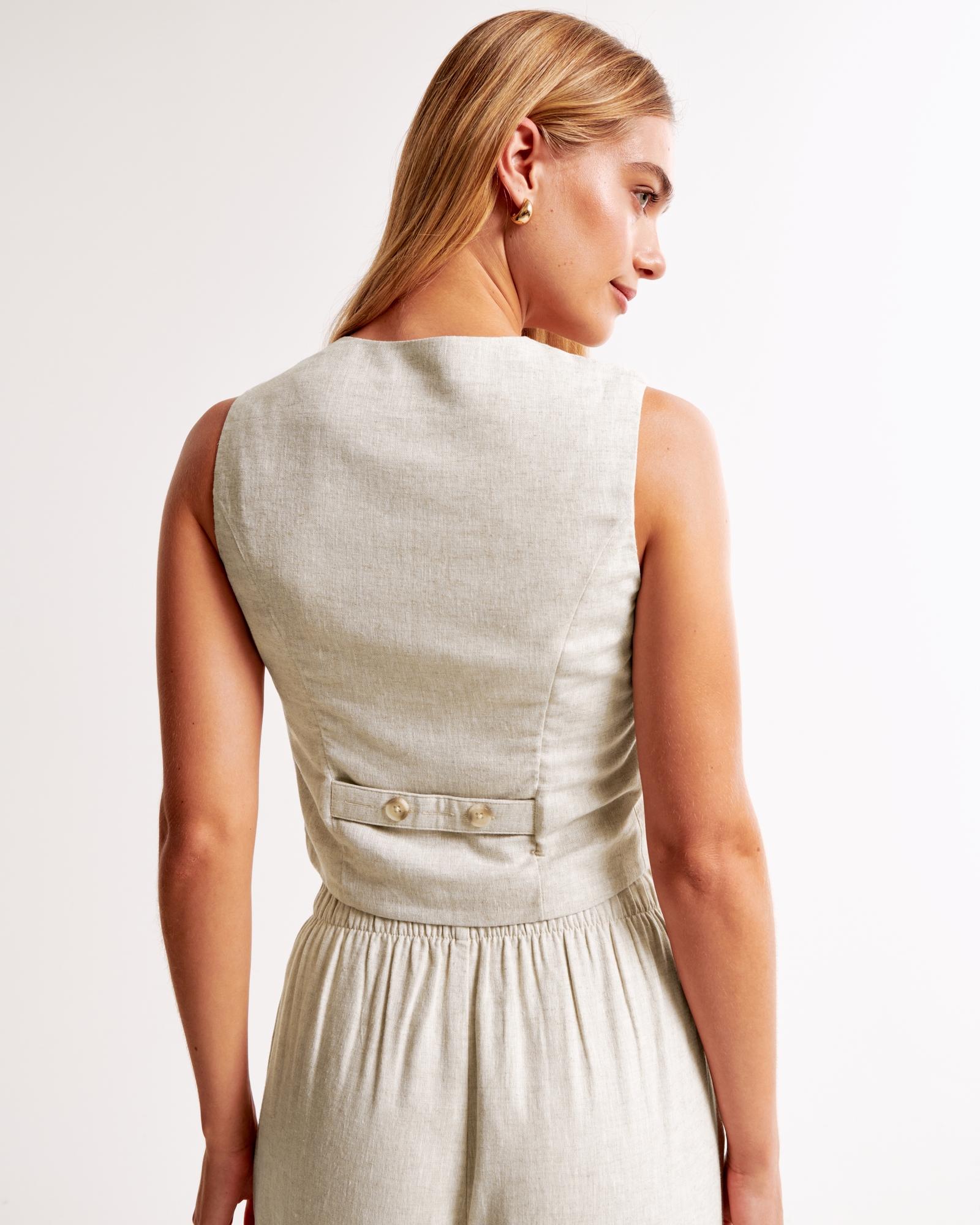 The A&F Mara Linen-Blend Vest