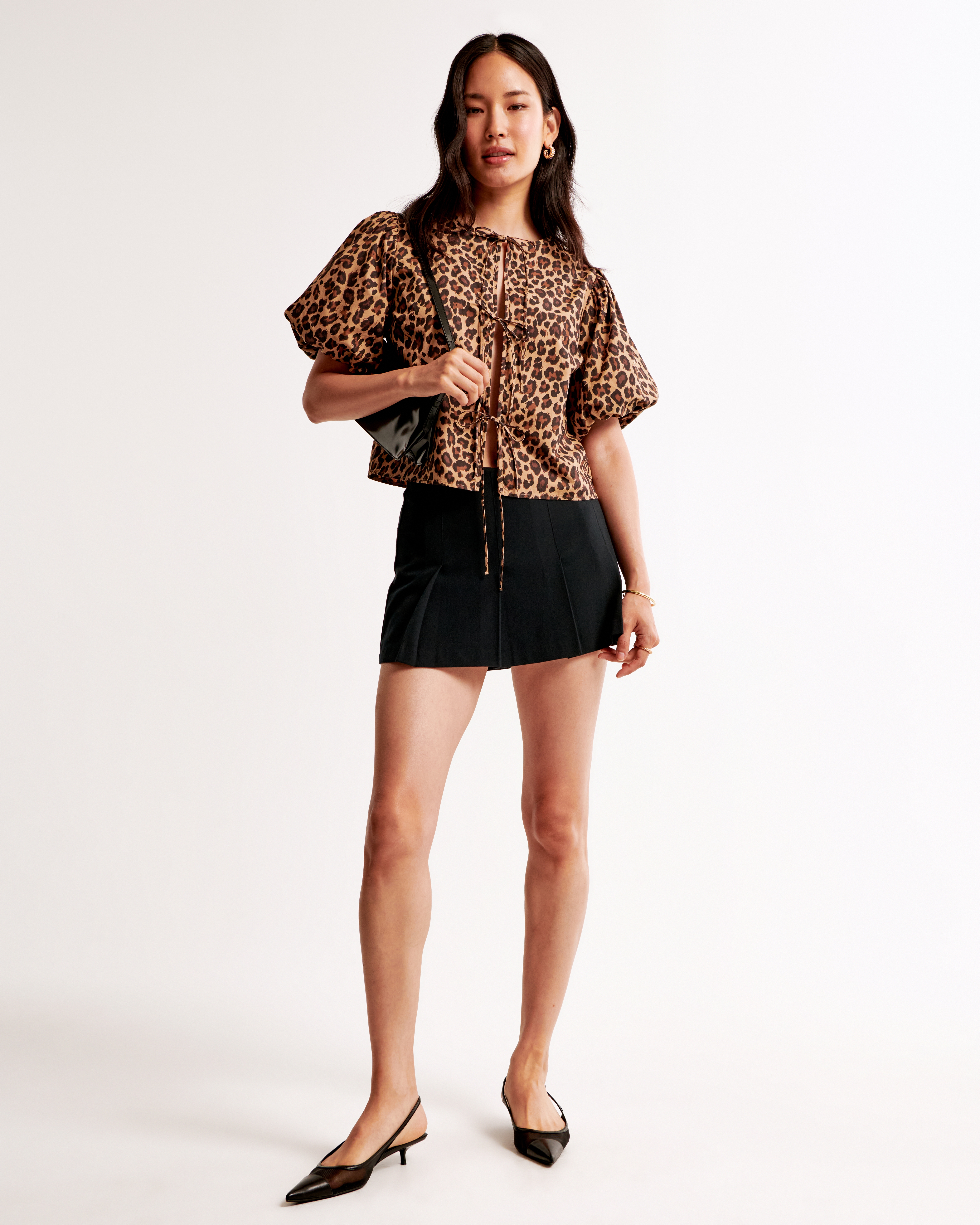 Женские брюки Abercrombie & Fitch Short-Sleeve Tie-Front Top — фото 3