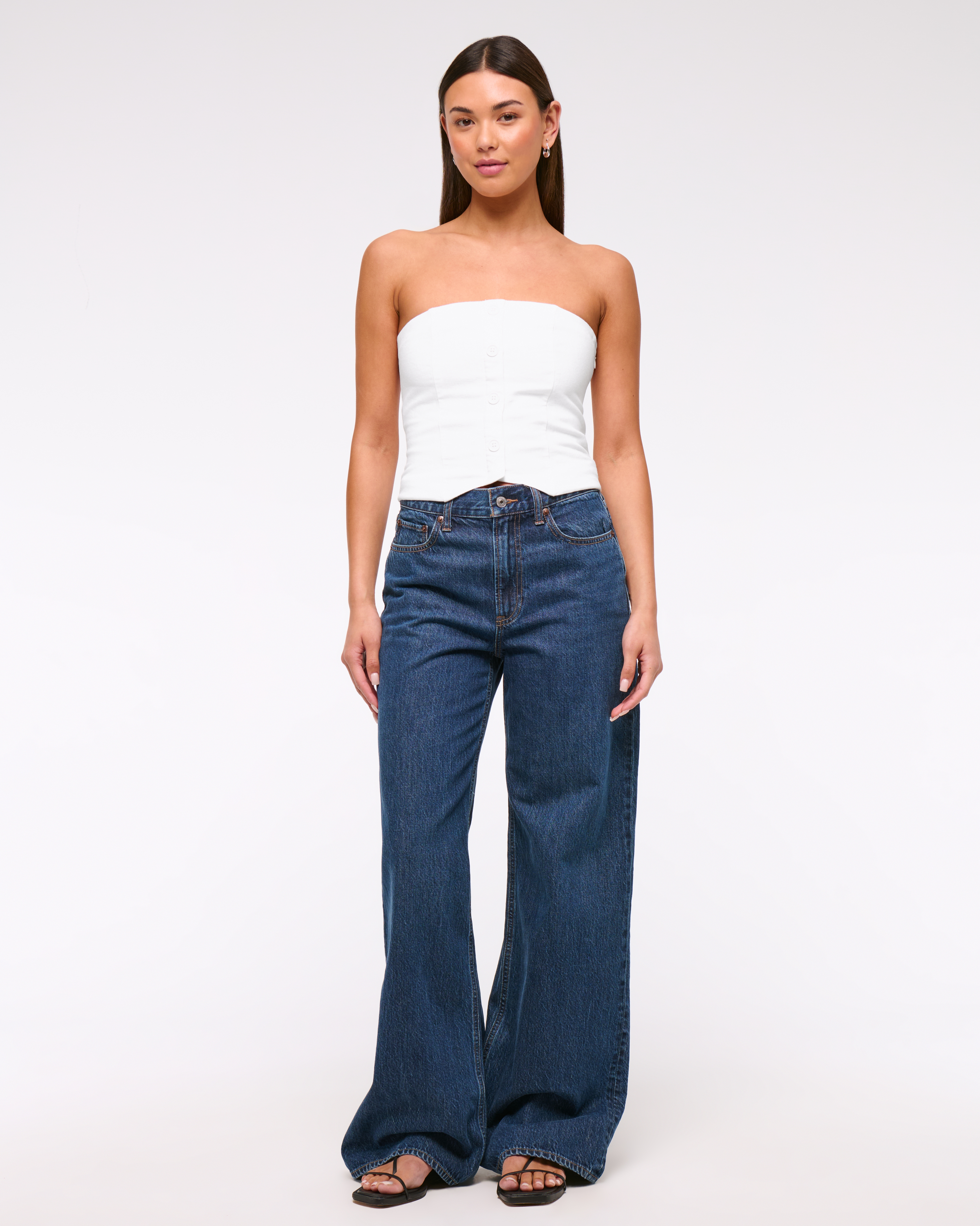 Abercrombie & Fitch Strapless Cropped Vest Top In White