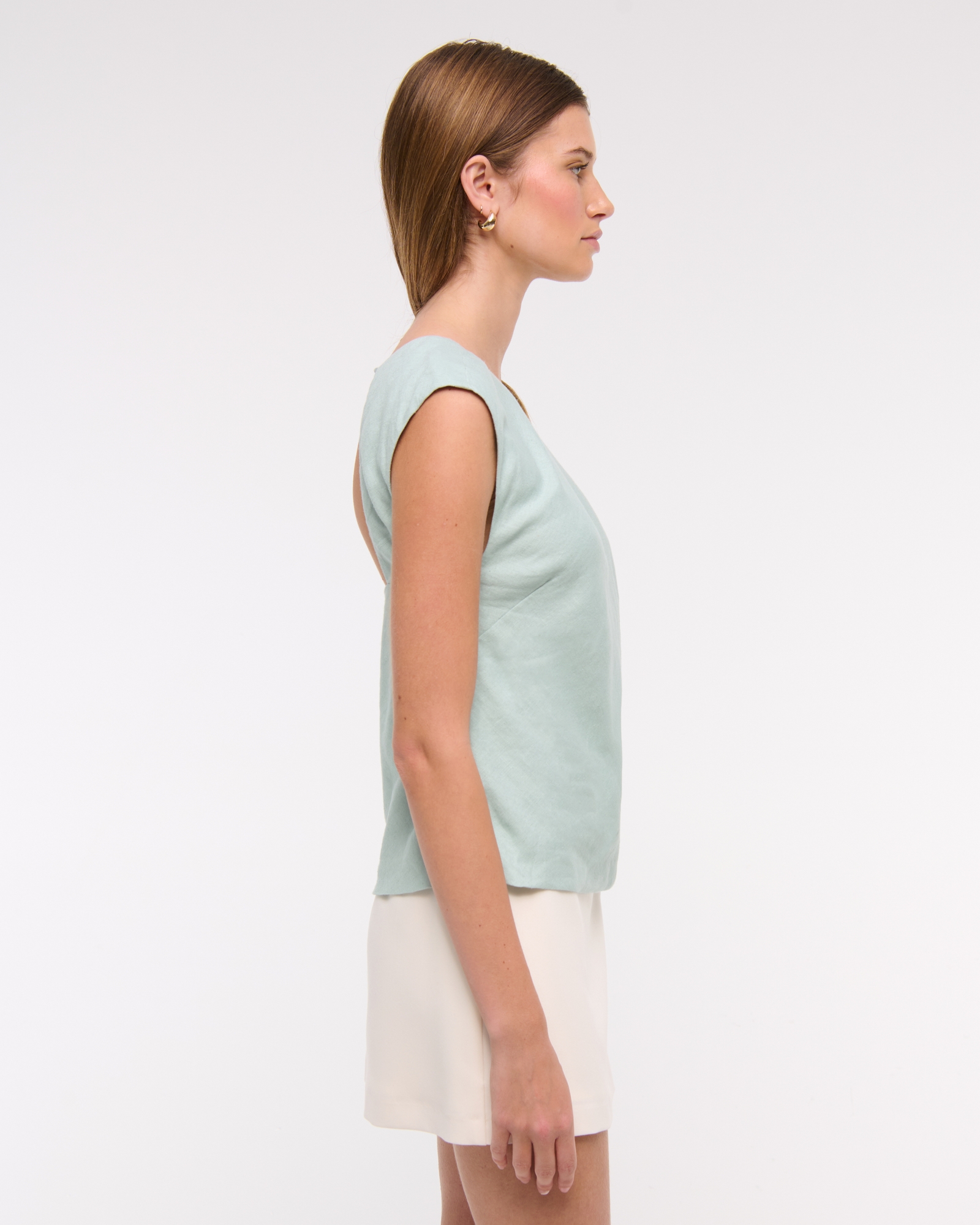 Linen-Blend Skimming Shell Top