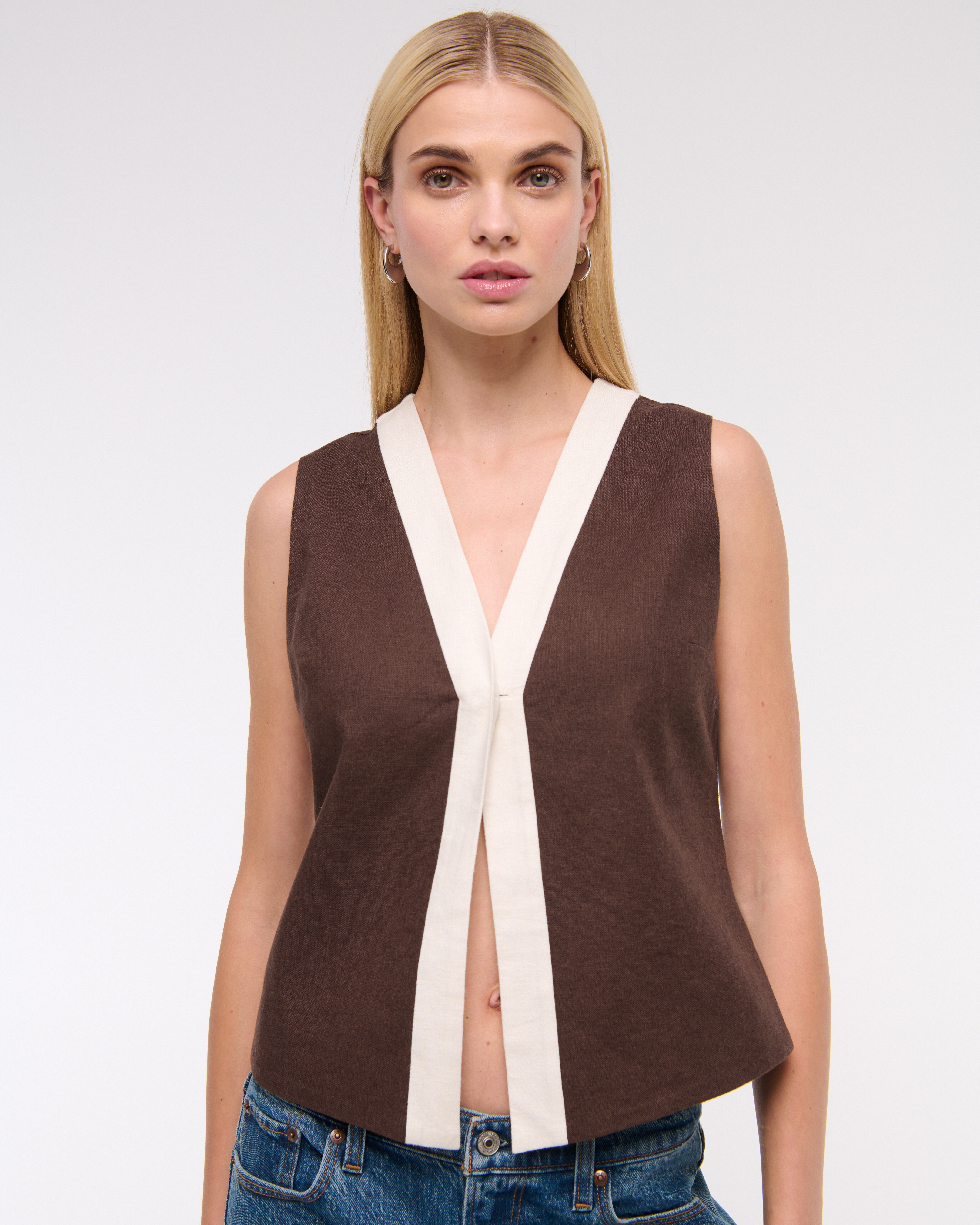Женские жилеты Abercrombie & Fitch Linen-Blend Vest — фото 3