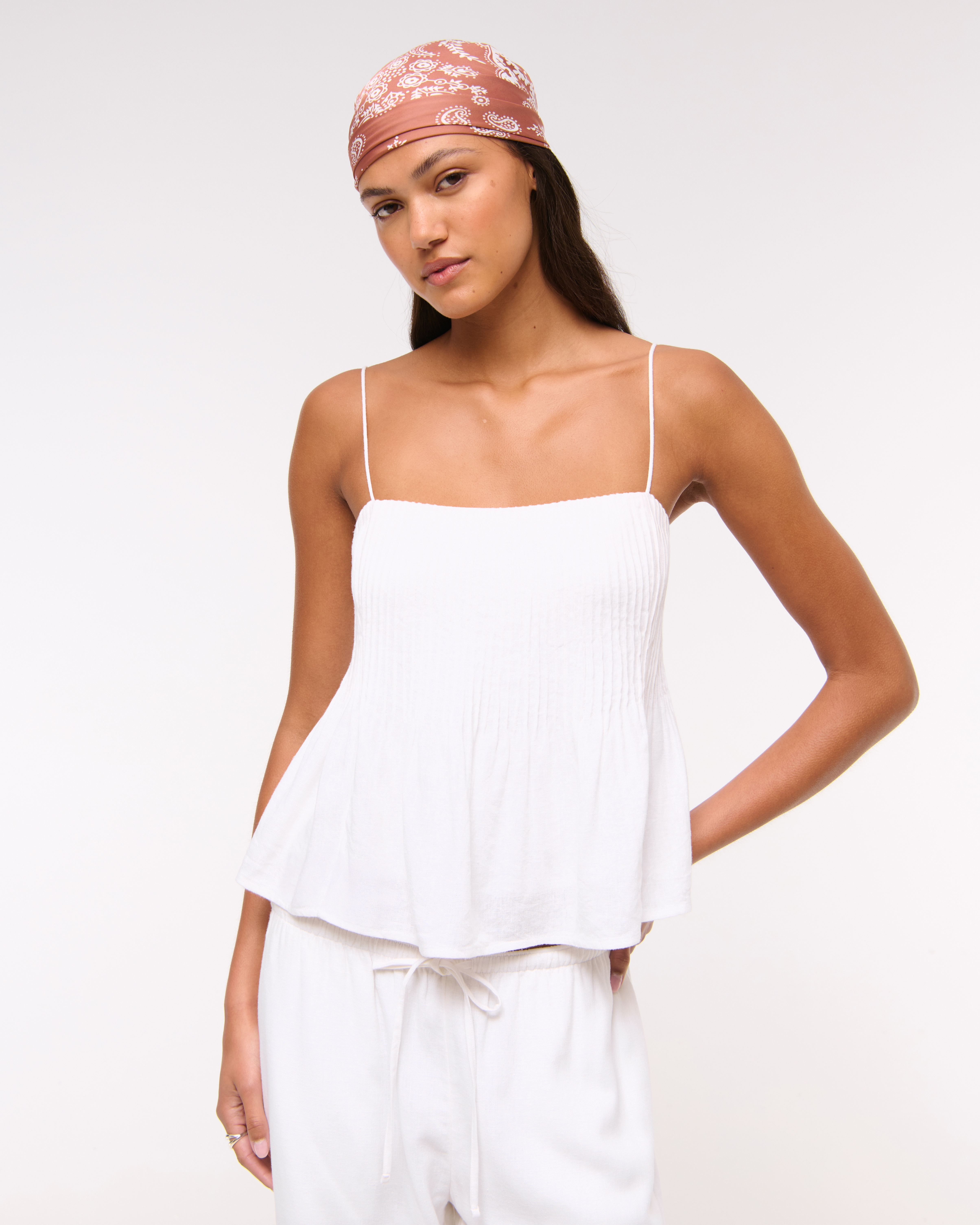 Abercrombie & Fitch Pintuck Cami In White