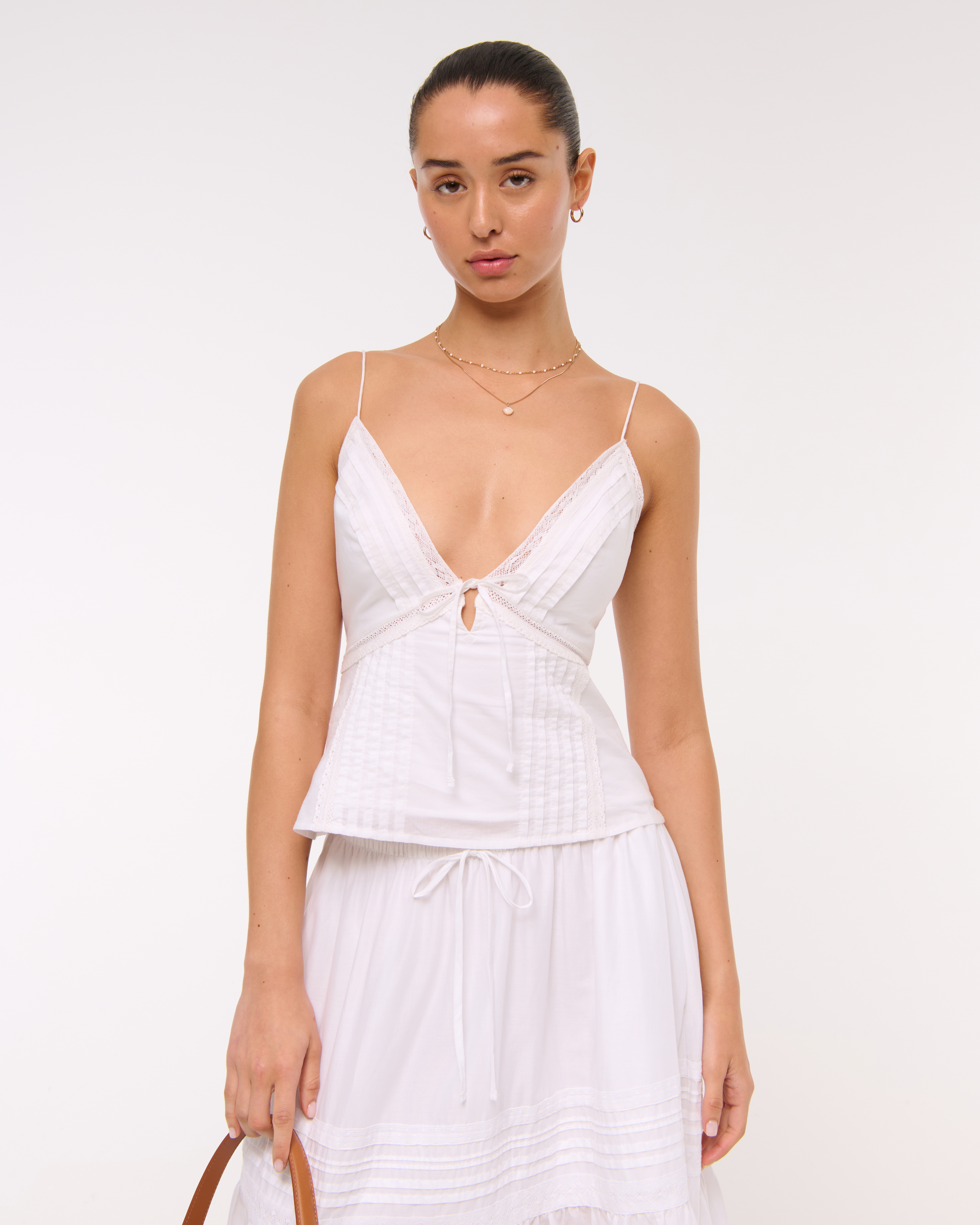 Abercrombie & Fitch The A&f Bella Tie-front Cami In White