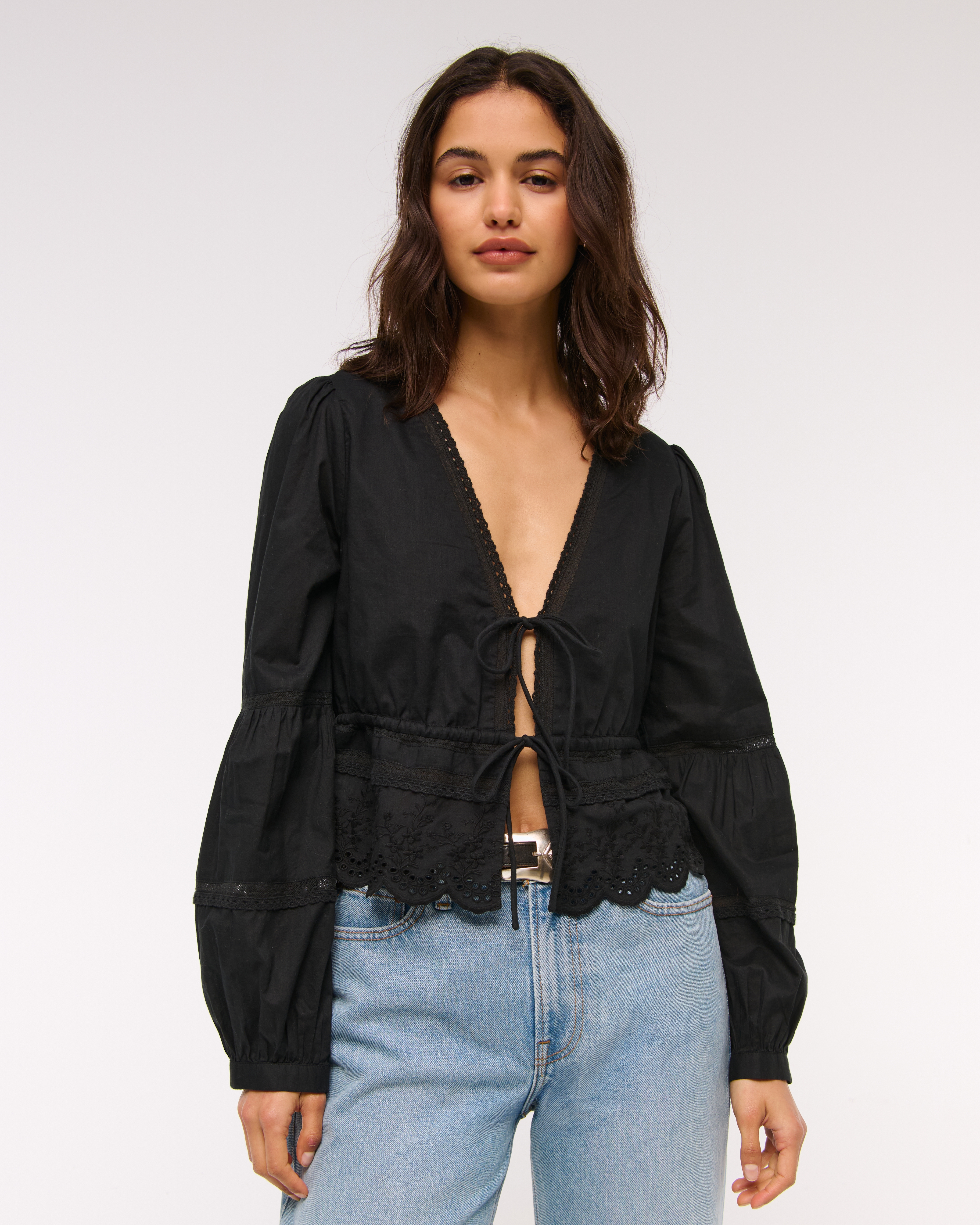 Abercrombie & Fitch Long-sleeve Lace Tie-front Top In Black