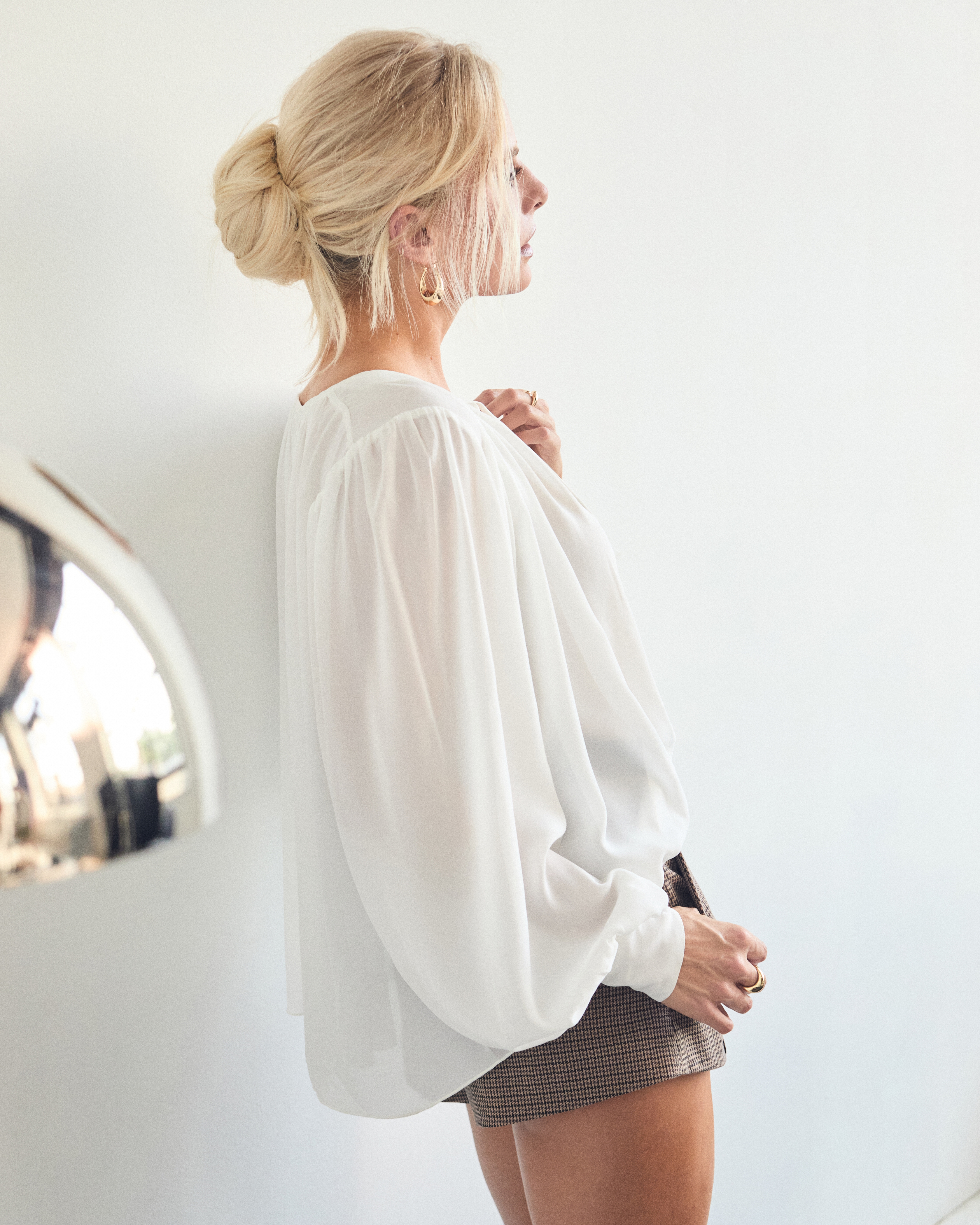 Женские блузки Abercrombie & Fitch Long-Sleeve Tie-Front Blouse — фото 3