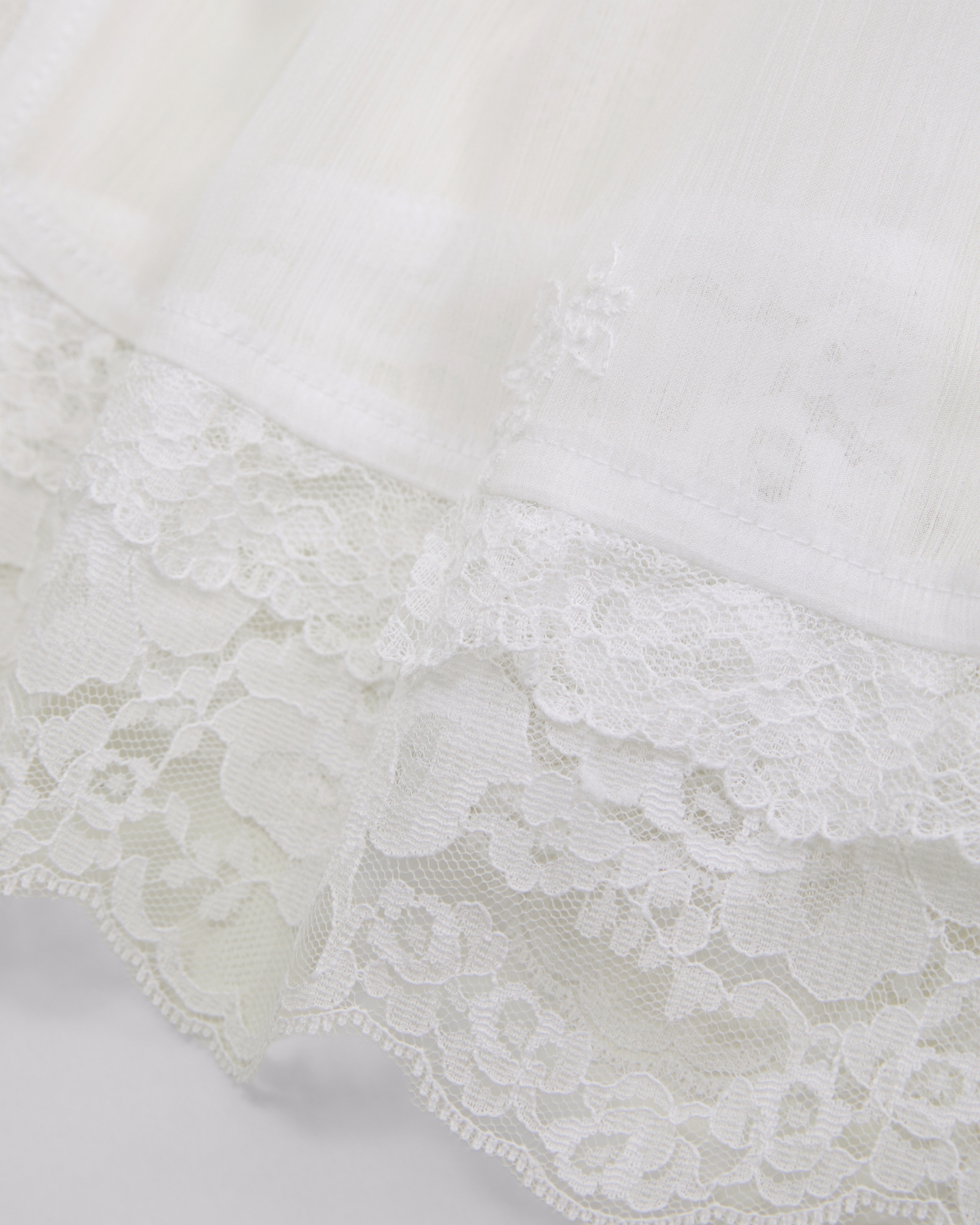 Bra-Free Lace-Trim Flyaway Cami