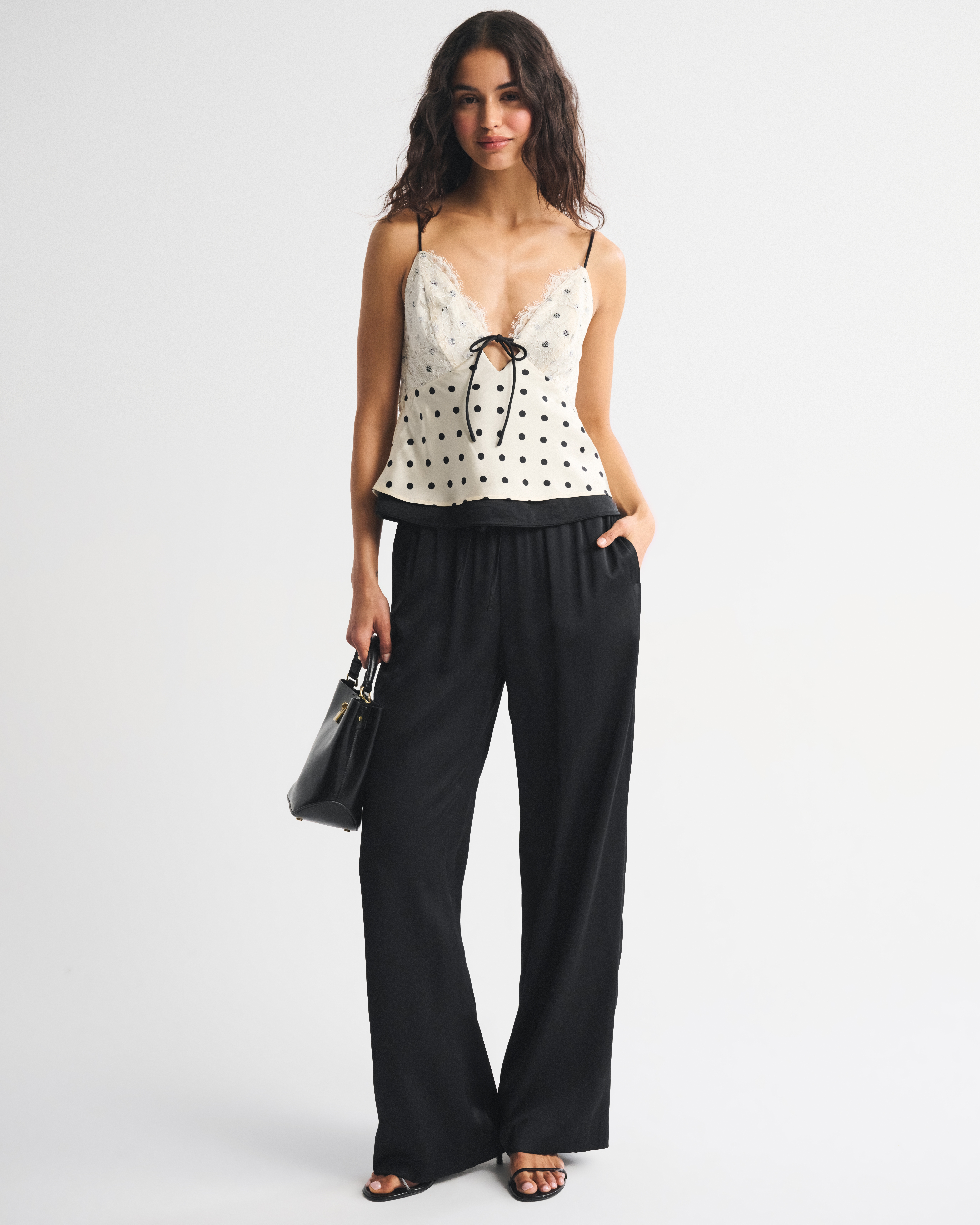 Женские топы Abercrombie & Fitch A&F Bella 2-in-1 Reversible Tie-Front Cami — фото 3