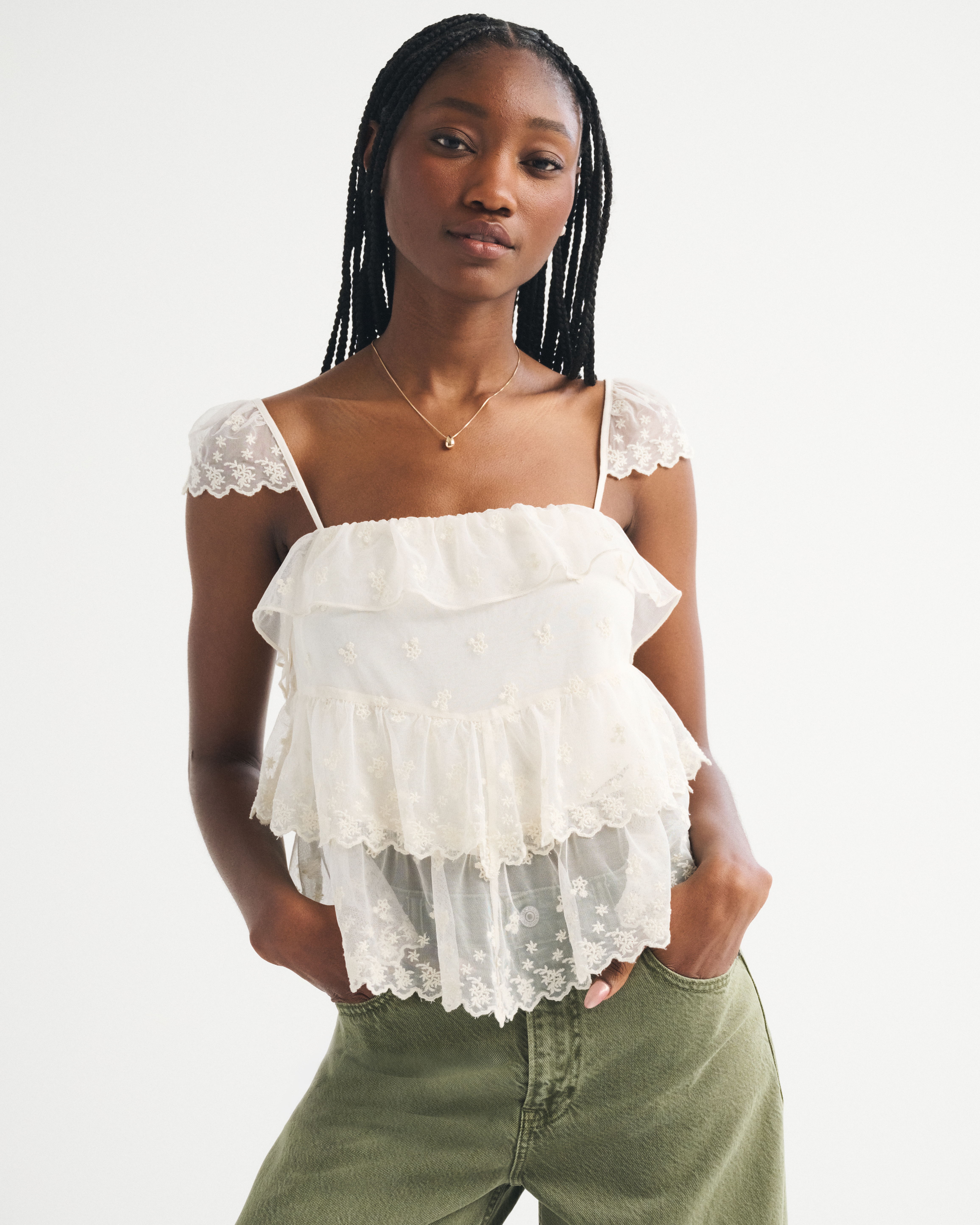 Женские топы Abercrombie & Fitch Embroidered Ruffle Cami — фото 2