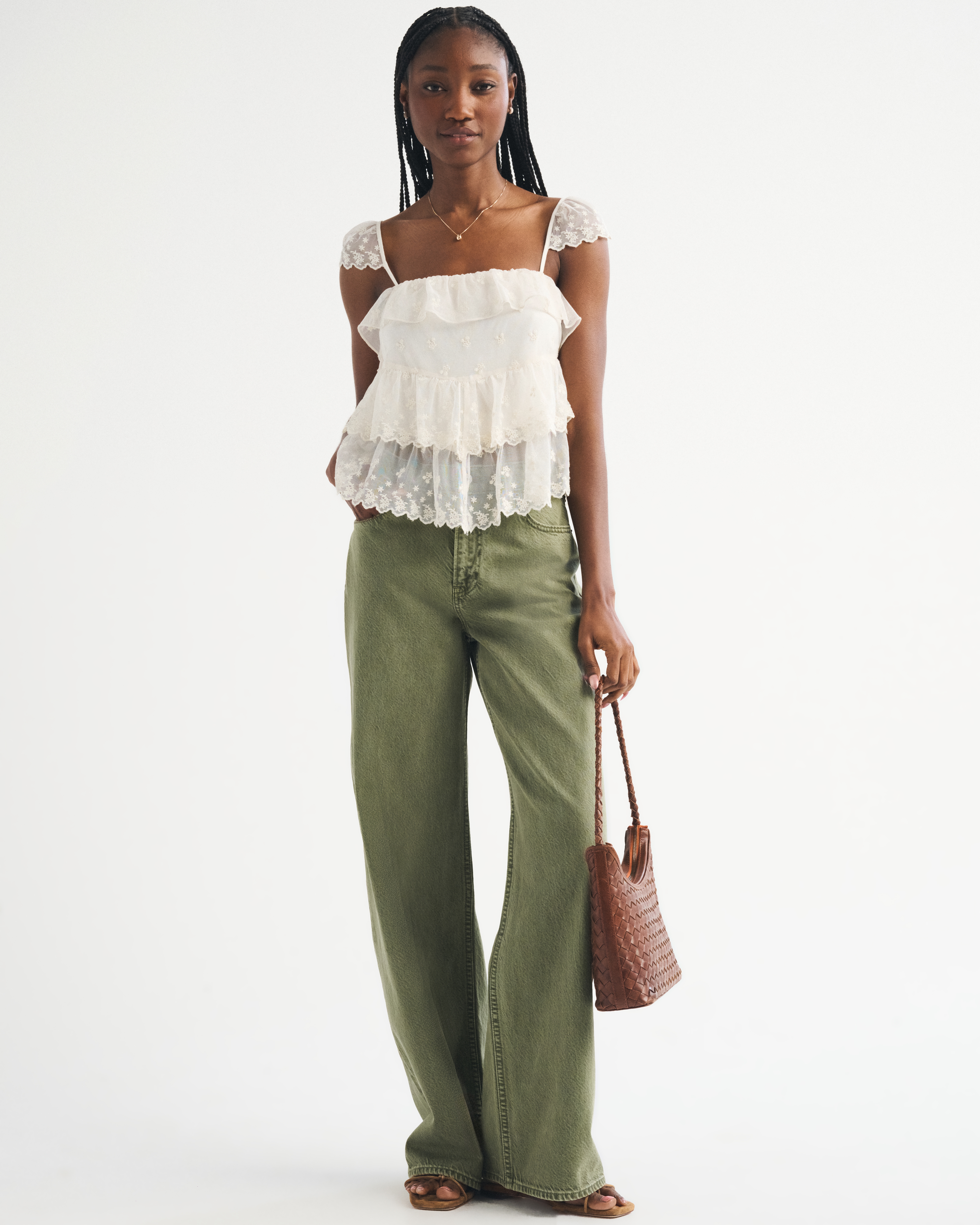 Женские топы Abercrombie & Fitch Embroidered Ruffle Cami — фото 3