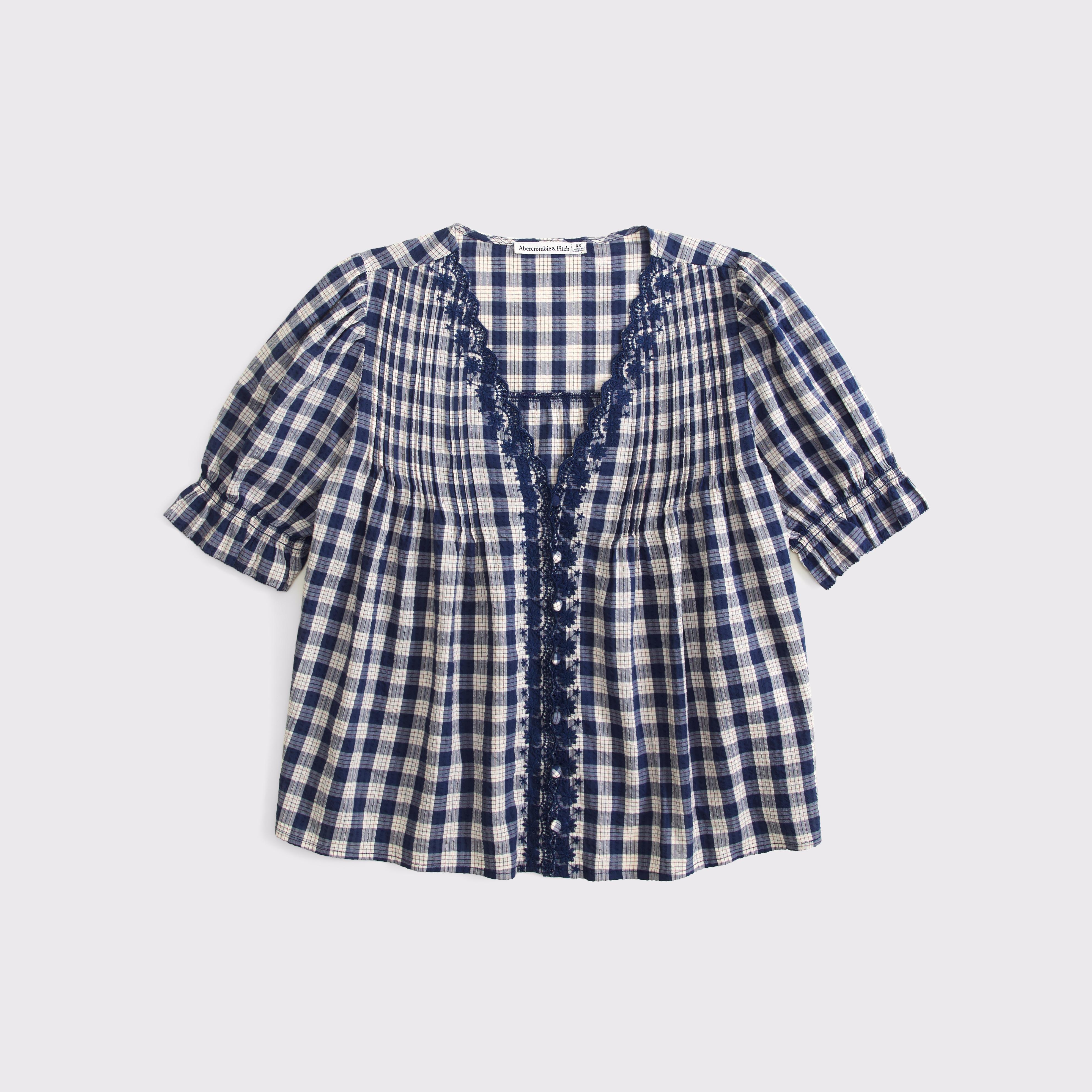 Женская блузка Abercrombie & Fitch Puff-Sleeve Pintuck Blouse, цвет: Синий клетчатый — фото 1